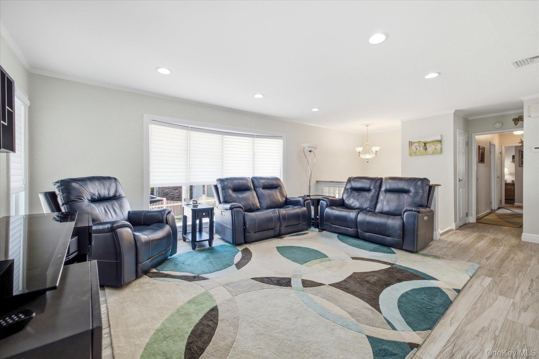Single Family Elaine Drive  Nassau County, NY 11572, MLS-1014740-13