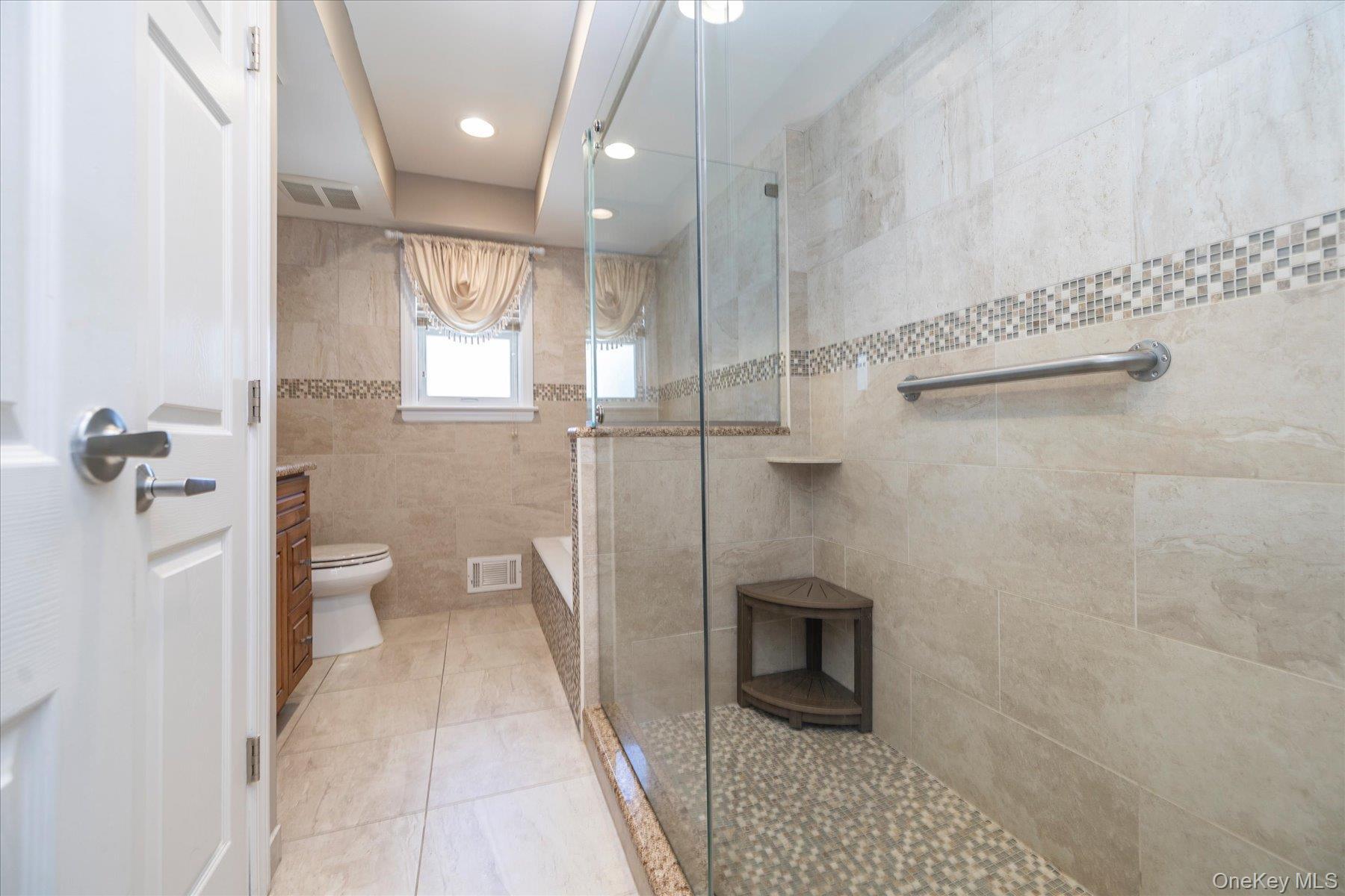 Single Family Elaine Drive  Nassau County, NY 11572, MLS-1014740-17