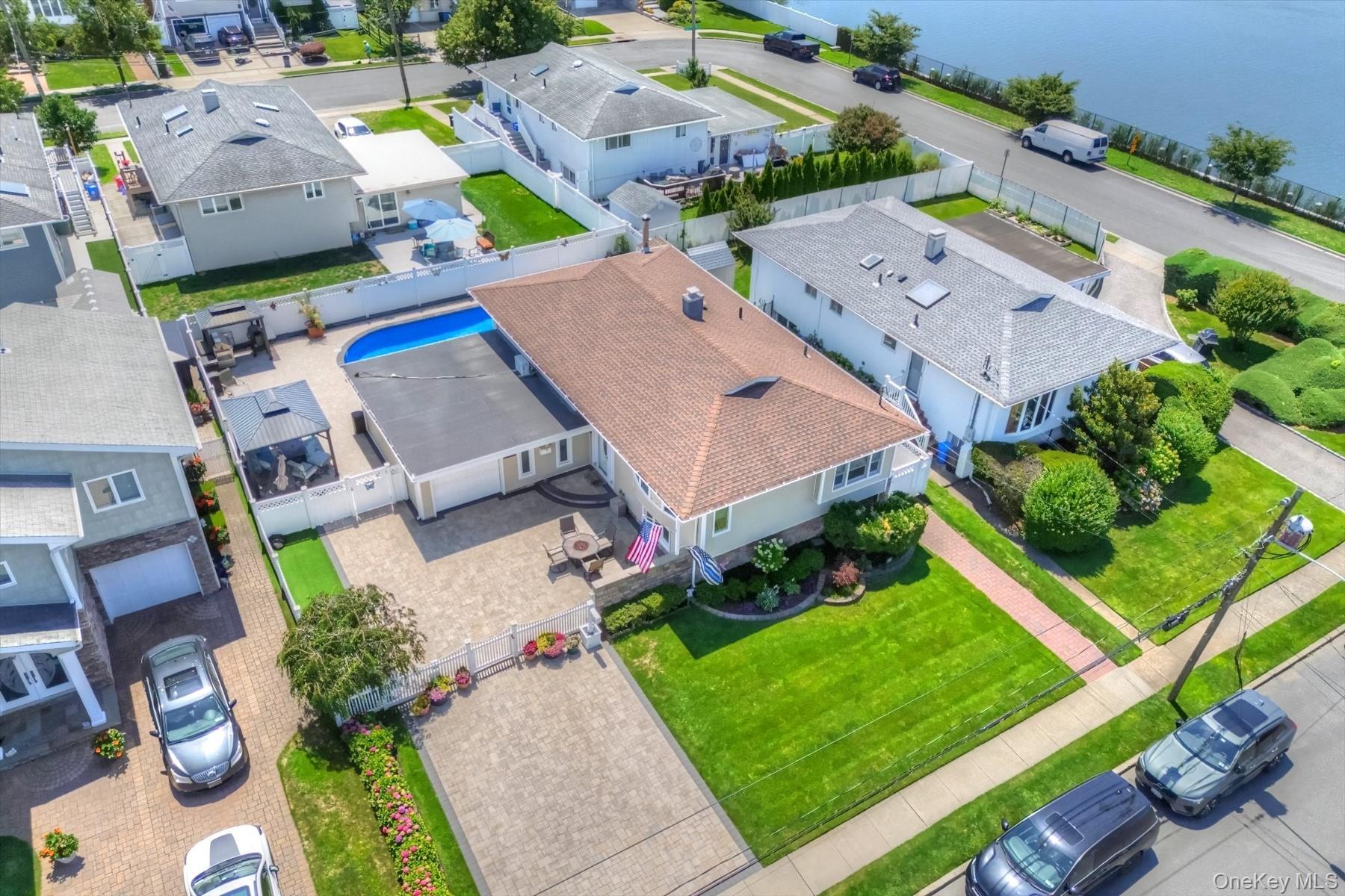 Single Family Elaine Drive  Nassau County, NY 11572, MLS-1014740-46