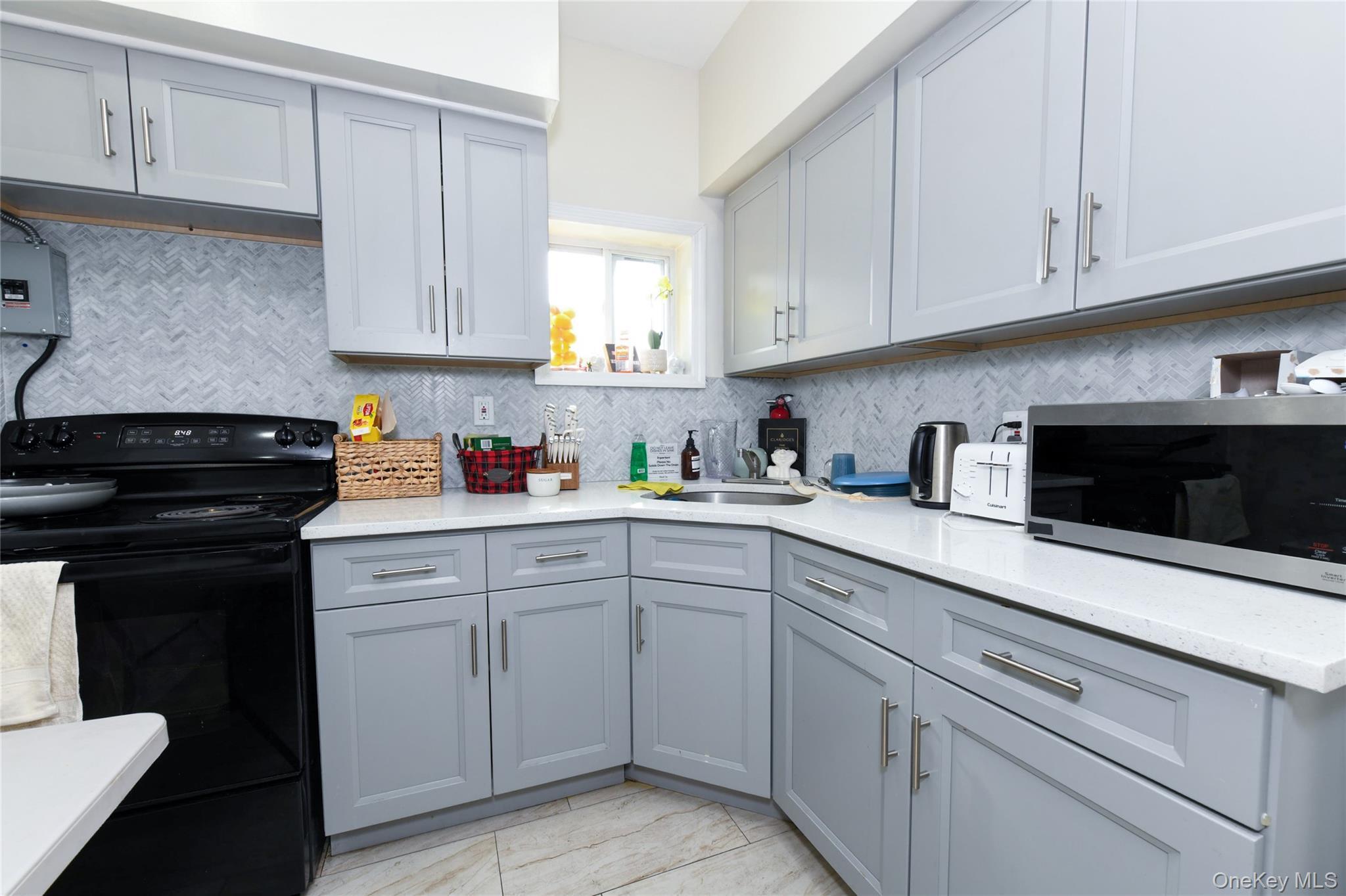 Single Family Lefferts Boulevard Queens, NY 11419, MLS-1014763-15