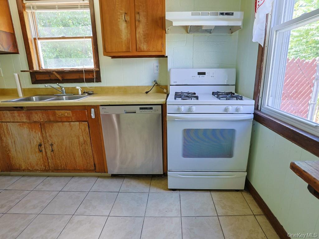 Single Family Lincoln Street Orange County, NY 10940, MLS-1014764-9