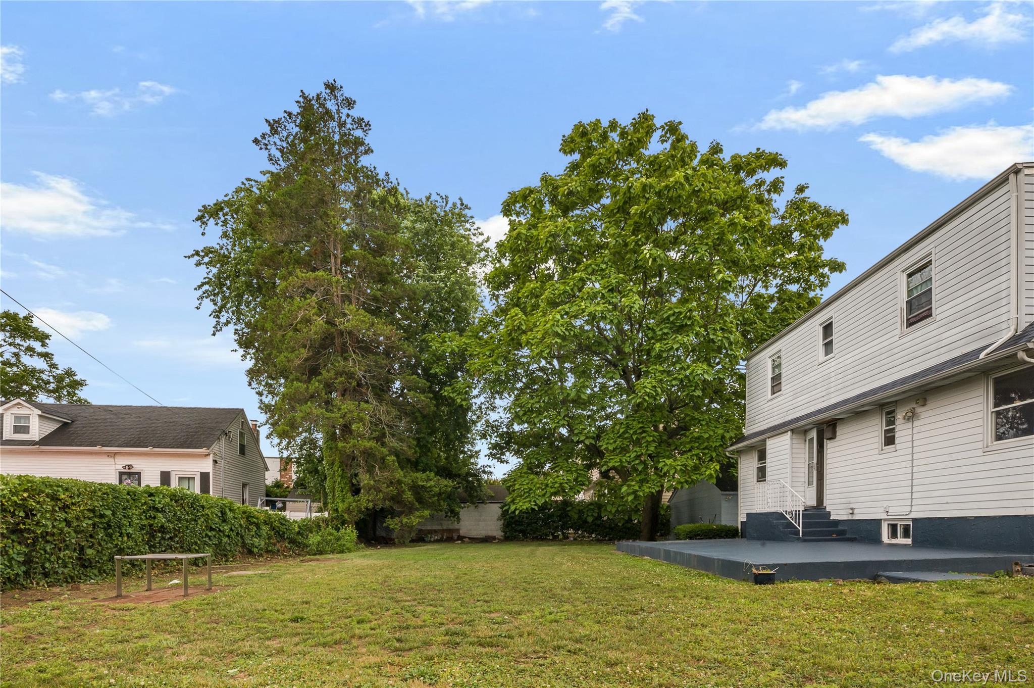 Single Family N Montgomery Street Nassau County, NY 11580, MLS-1014818-17