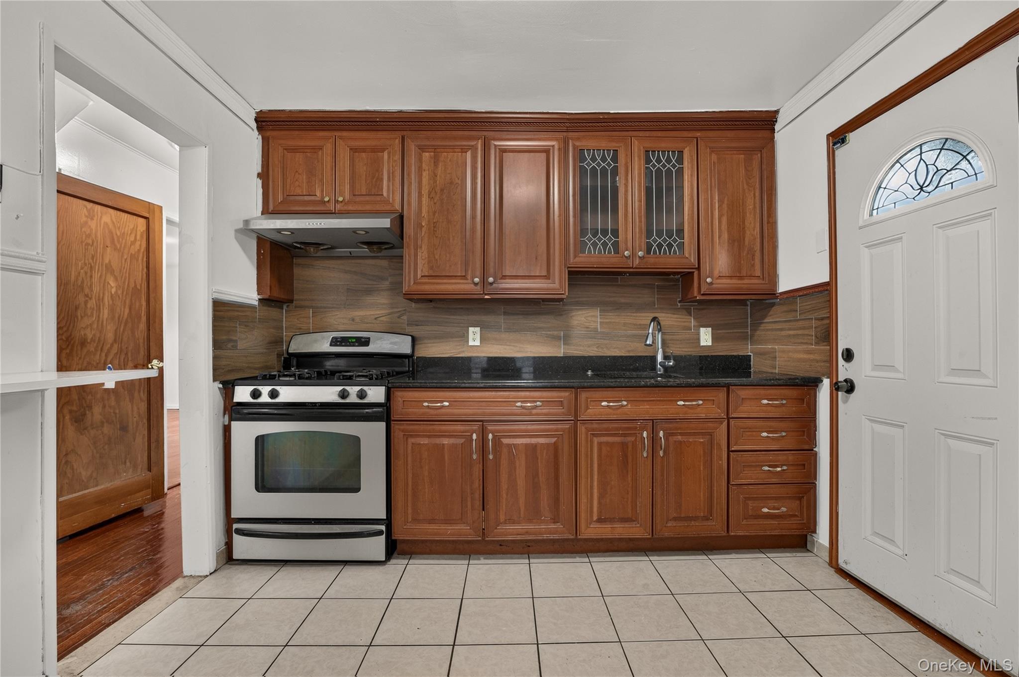 Single Family N Montgomery Street Nassau County, NY 11580, MLS-1014818-8
