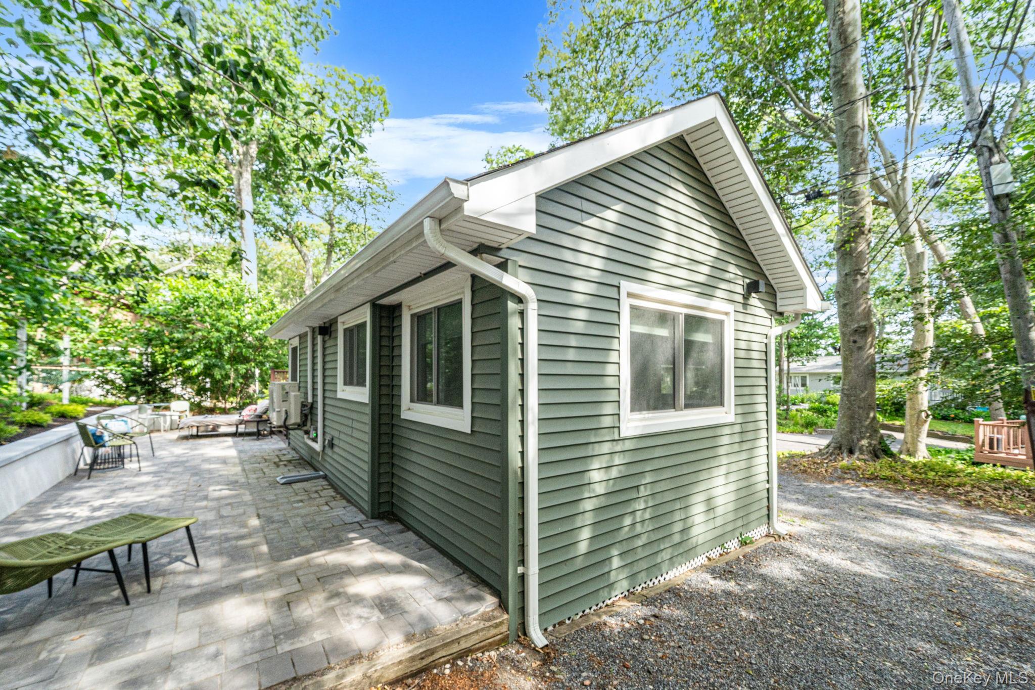 Single Family Oakleigh Suffolk County, NY 11933, MLS-1014820-23