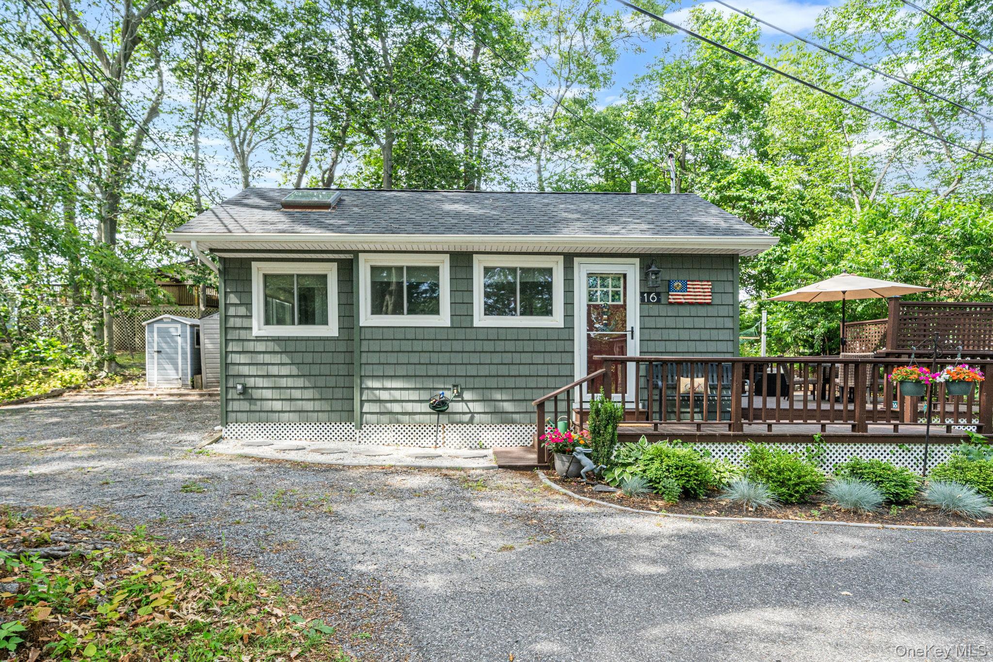 Single Family Oakleigh Suffolk County, NY 11933, MLS-1014820-24