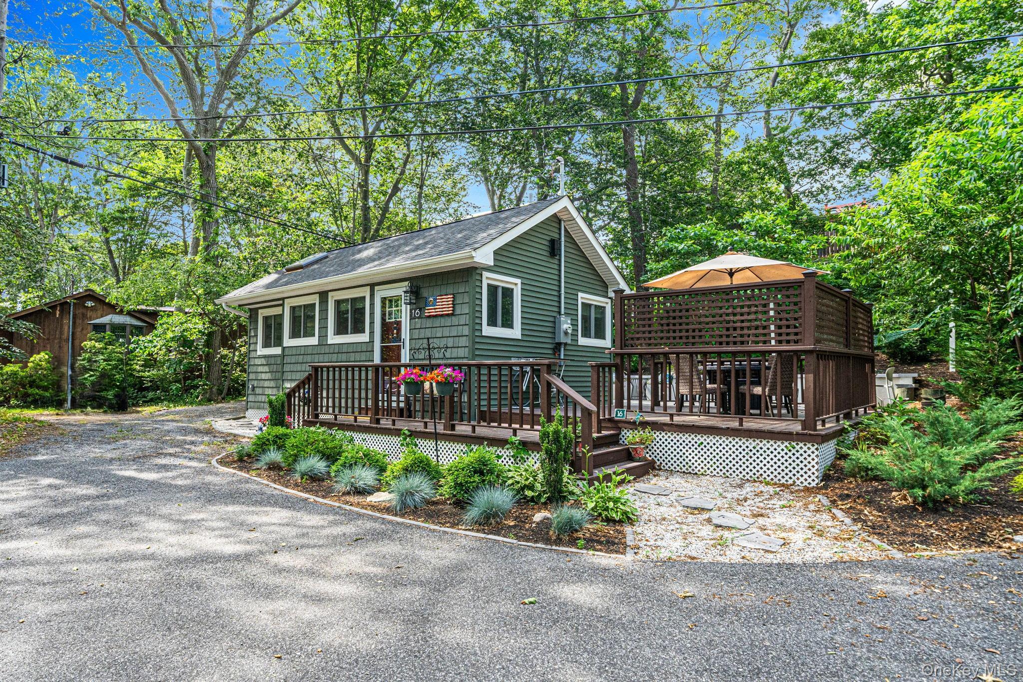 Single Family Oakleigh Suffolk County, NY 11933, MLS-1014820-26