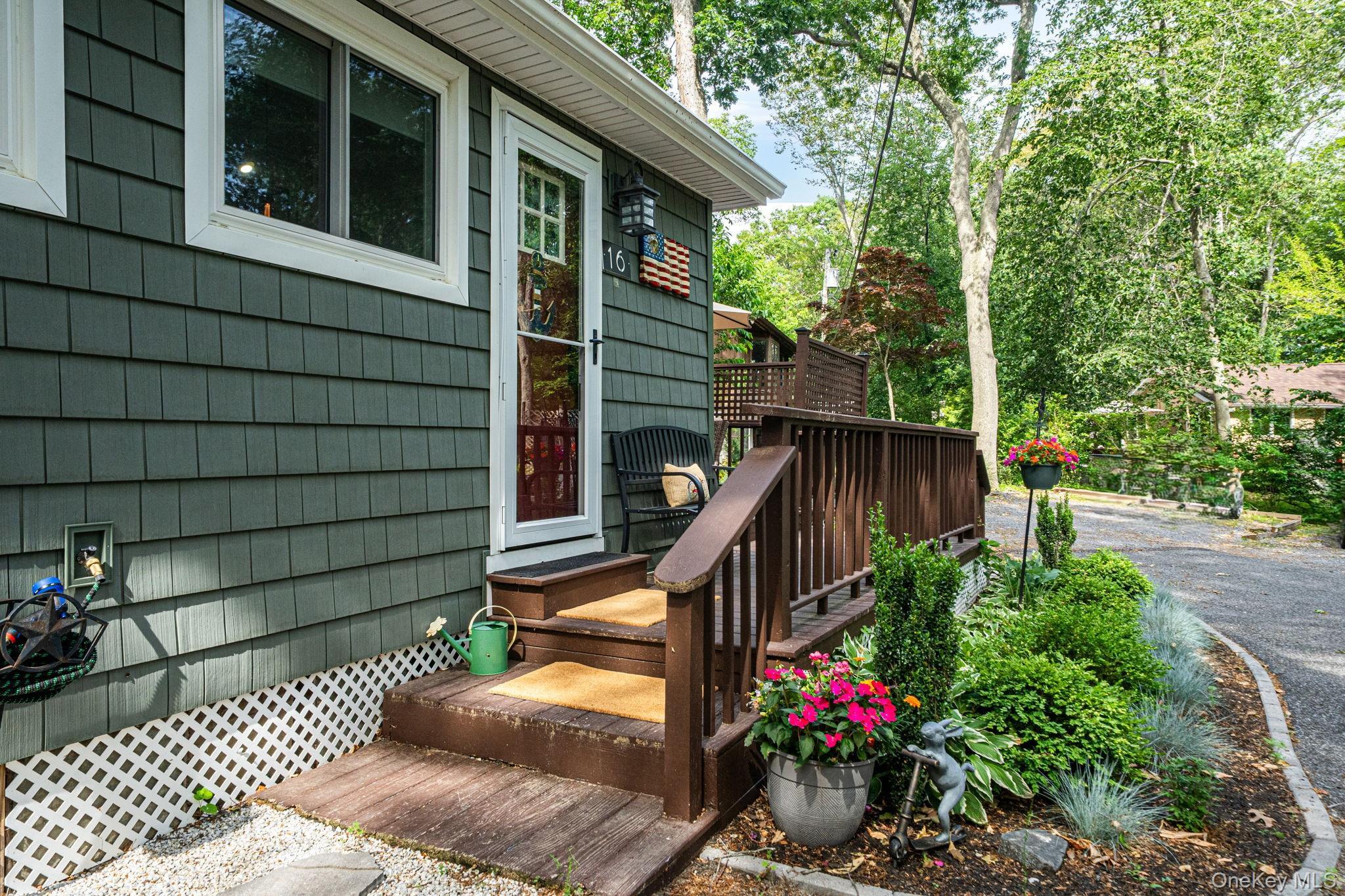 Single Family Oakleigh Suffolk County, NY 11933, MLS-1014820-3