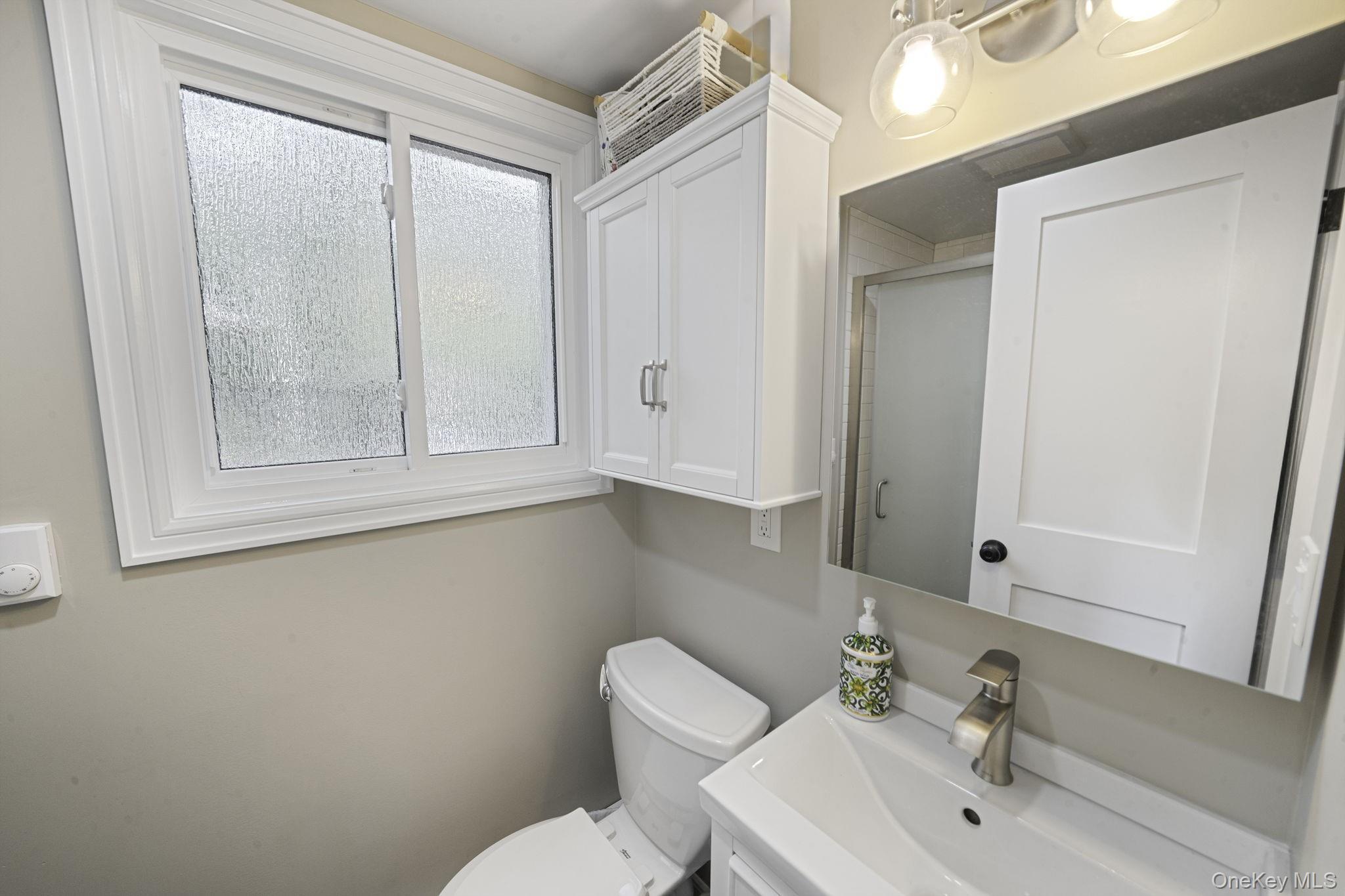 Single Family Oakleigh Suffolk County, NY 11933, MLS-1014820-9