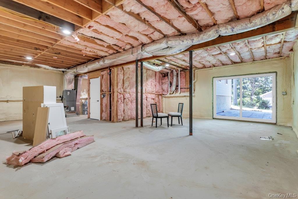 Single Family Pulaski Road Suffolk County, NY 11768, MLS-1014834-17