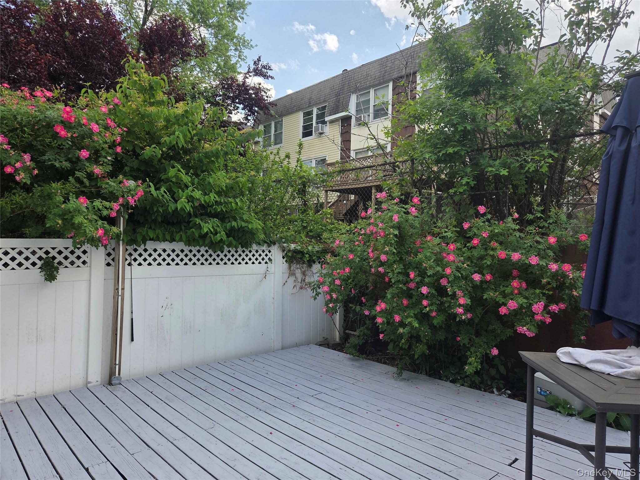 Single Family 215th Street  Queens, NY 11360, MLS-1014856-14