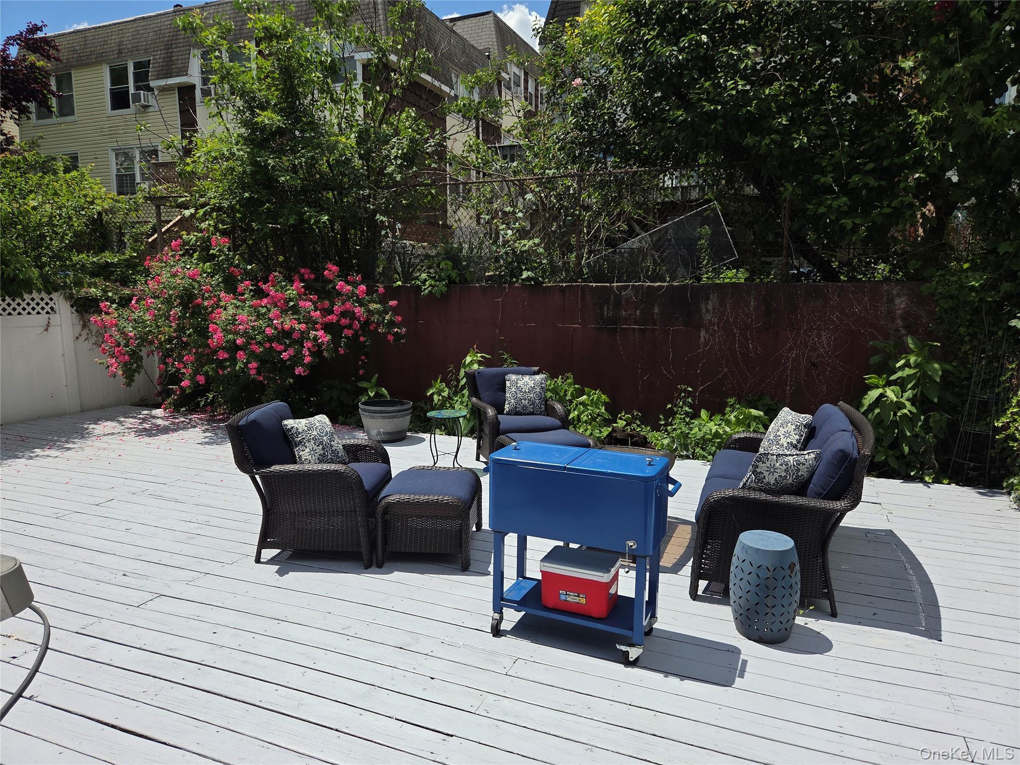 Single Family 215th Street  Queens, NY 11360, MLS-1014856-16
