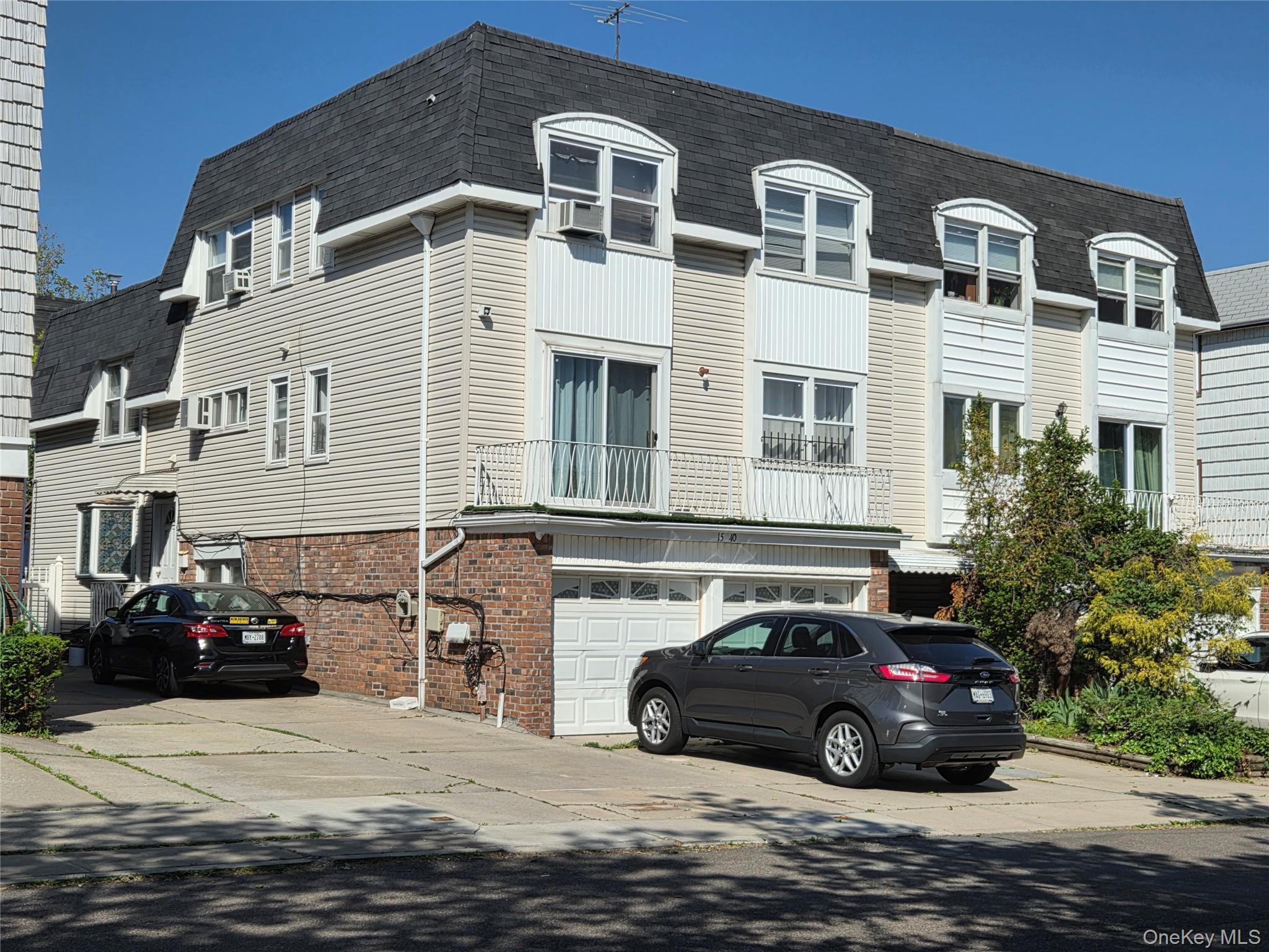 Single Family 215th Street  Queens, NY 11360, MLS-1014856-2