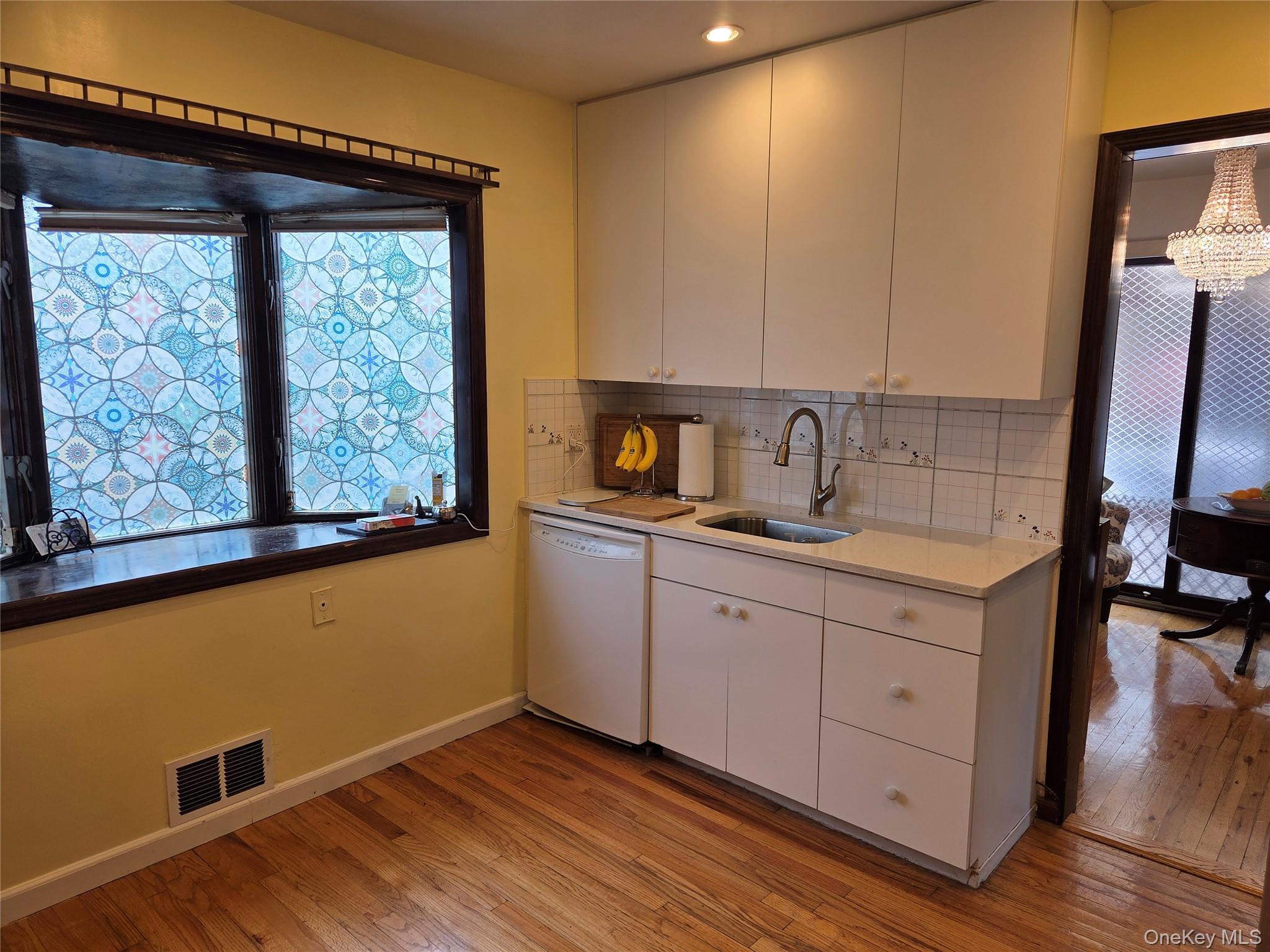 Single Family 215th Street  Queens, NY 11360, MLS-1014856-23