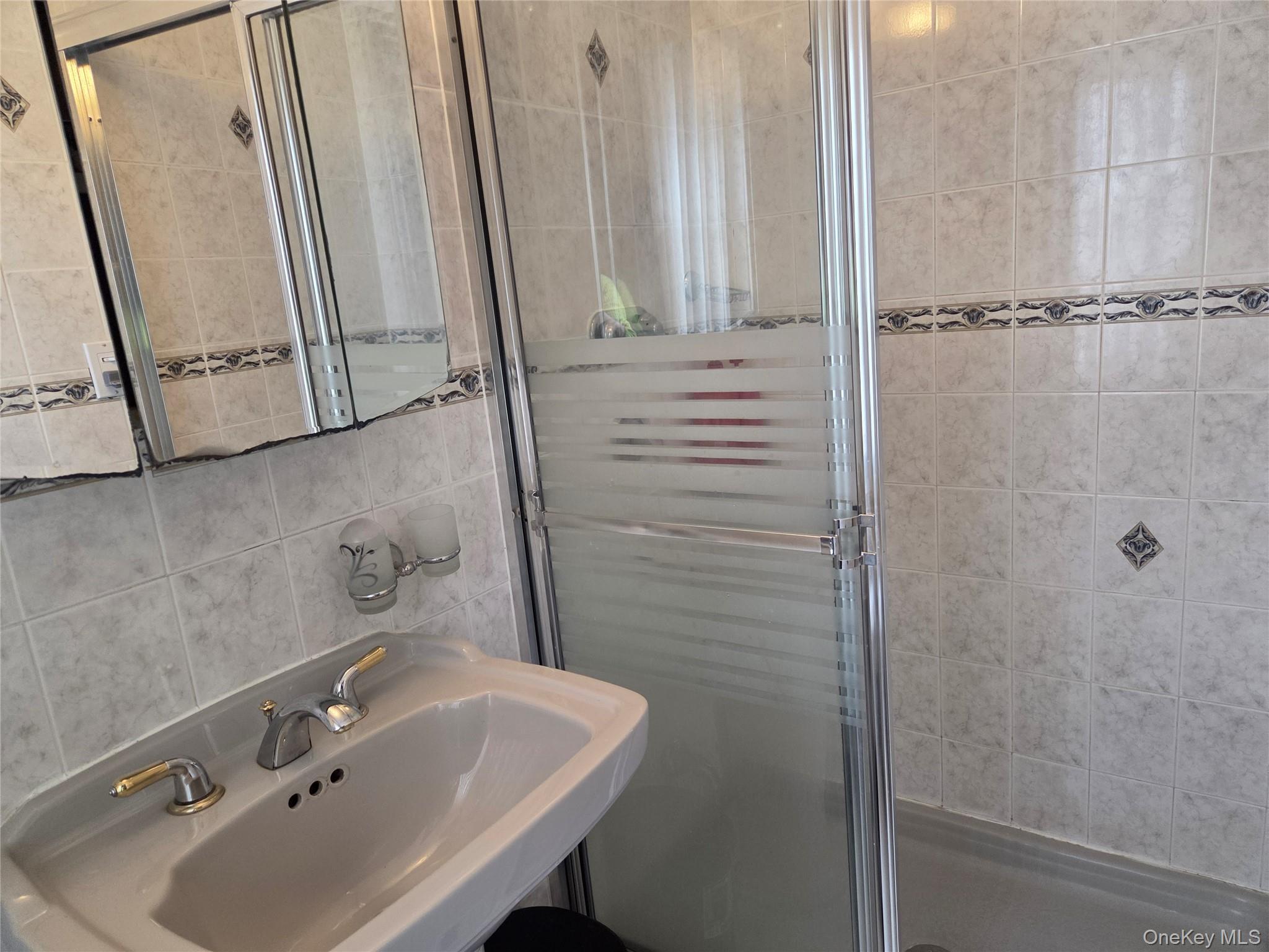 Single Family 215th Street  Queens, NY 11360, MLS-1014856-26