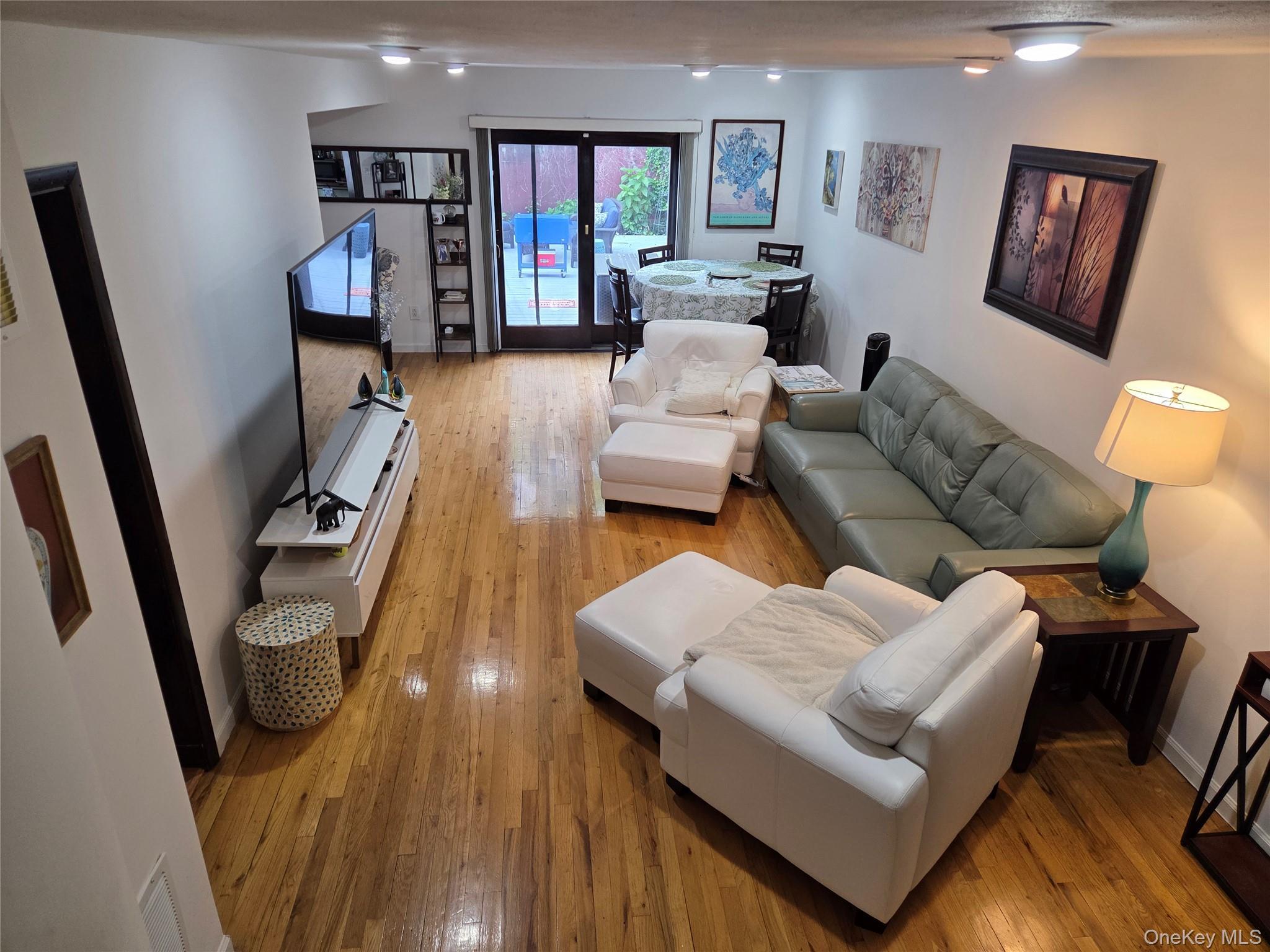 Single Family 215th Street  Queens, NY 11360, MLS-1014856-8