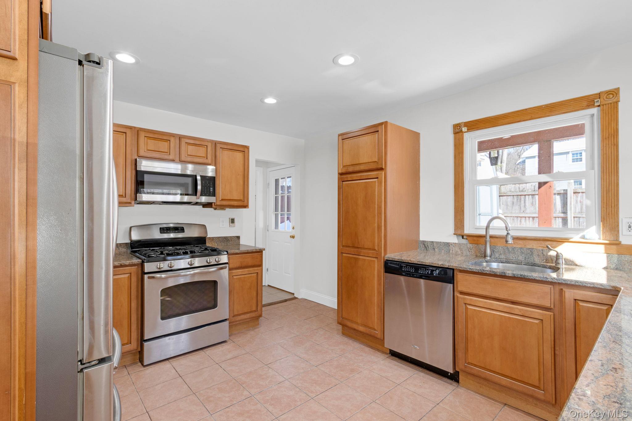 Single Family Greenwood Orange County, NY 10925, MLS-1014870-2