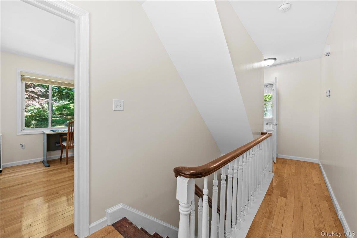 Single Family Mosholu Avenue Bronx, NY 10471, MLS-1014897-14