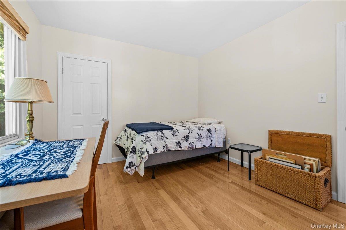 Single Family Mosholu Avenue Bronx, NY 10471, MLS-1014897-16