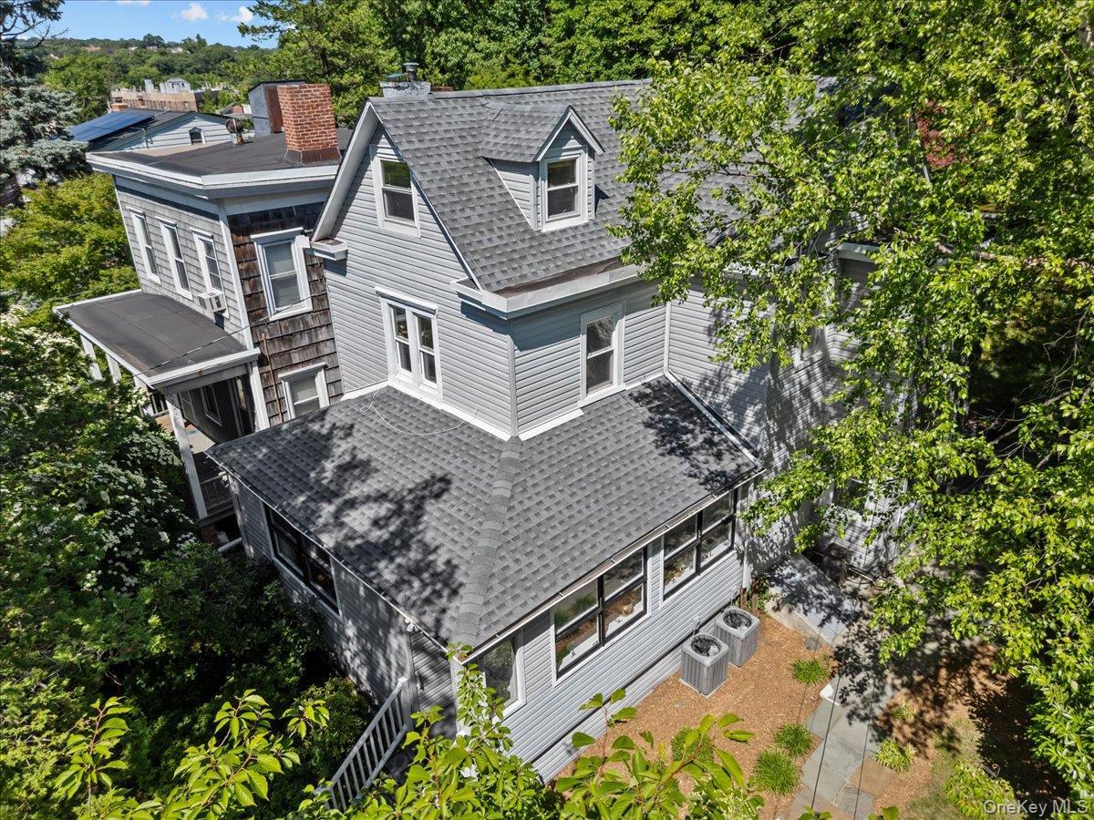 Single Family Mosholu Avenue Bronx, NY 10471, MLS-1014897-20
