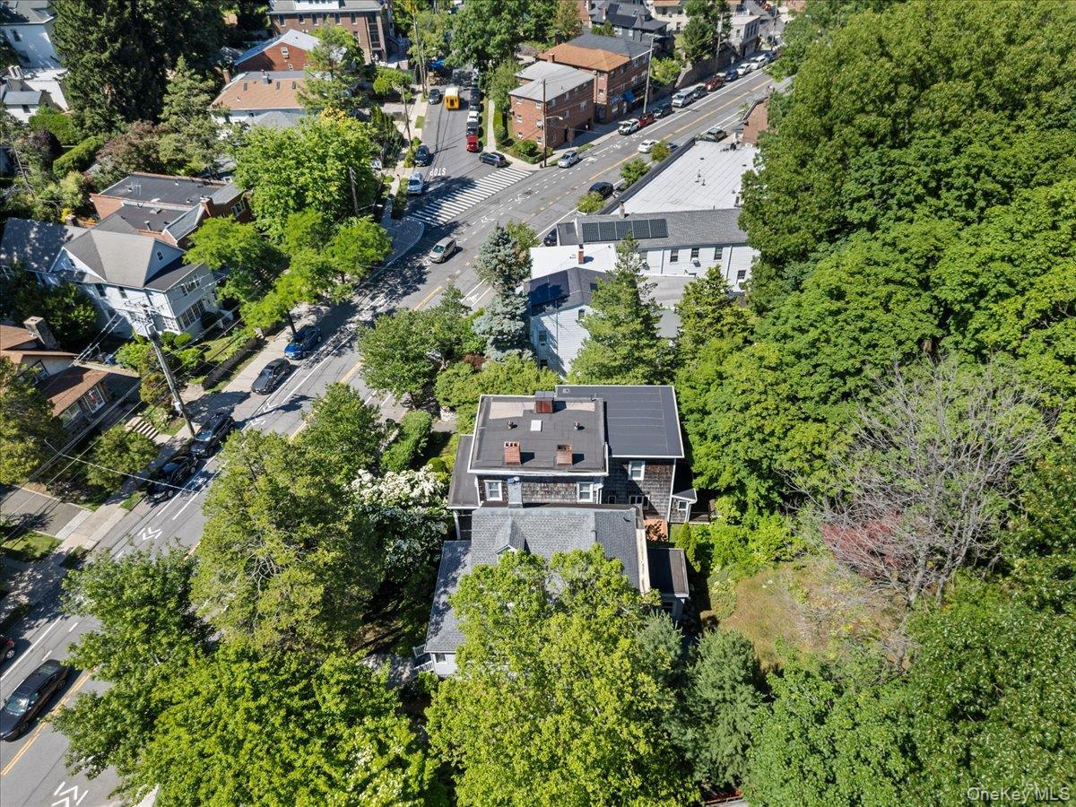Single Family Mosholu Avenue Bronx, NY 10471, MLS-1014897-23