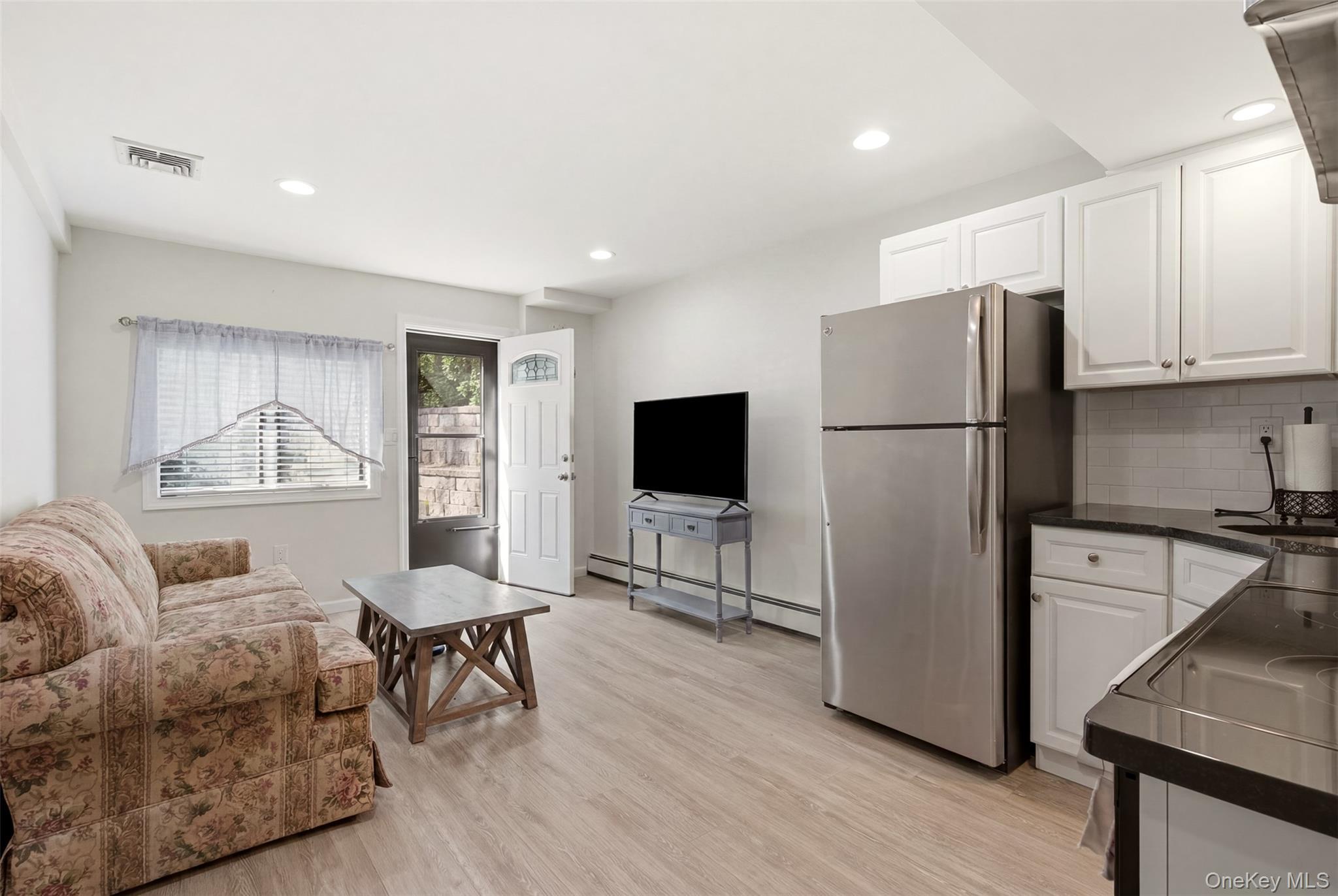 Single Family Vineyard Road  Suffolk County, NY 11743, MLS-1014899-27