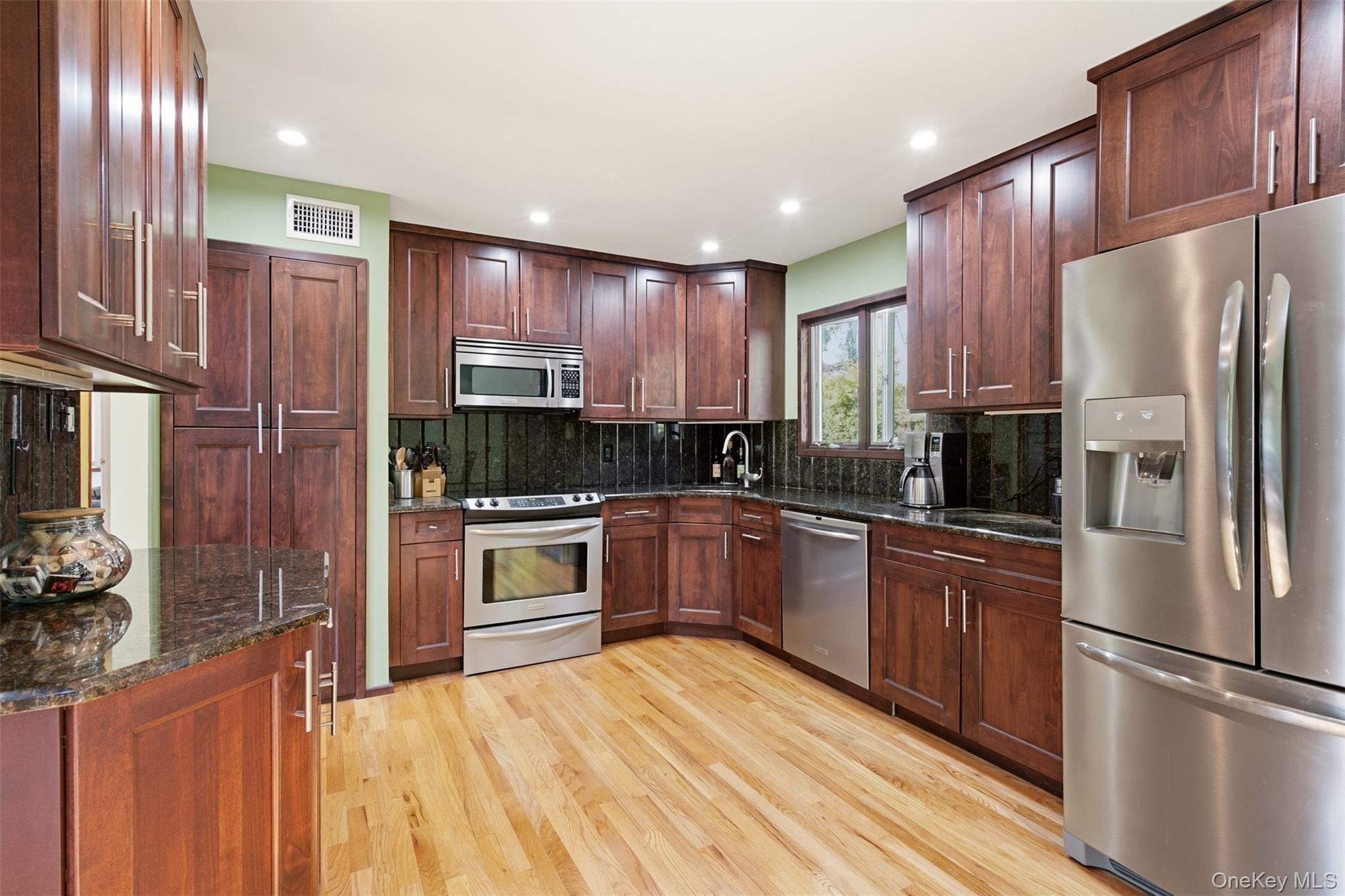 Single Family Vineyard Road  Suffolk County, NY 11743, MLS-1014899-5