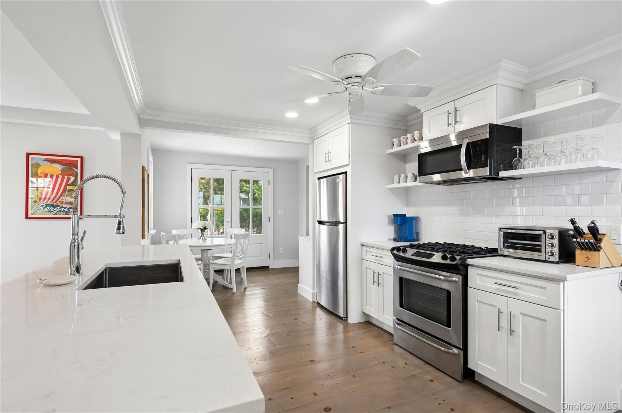 Single Family Foster Avenue Suffolk County, NY 11946, MLS-1014912-7