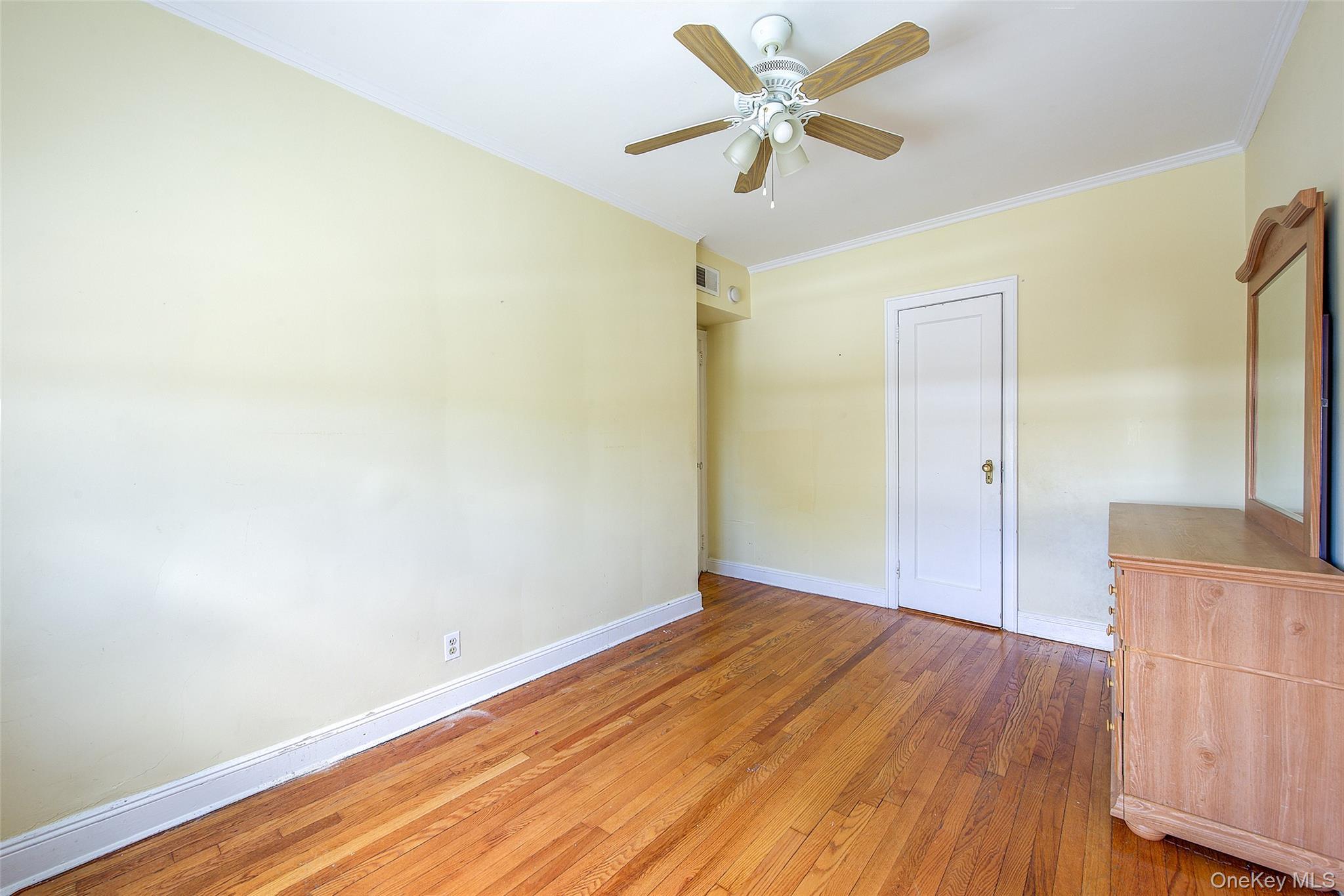 Single Family 66th Road  Queens, NY 11374, MLS-1014915-30