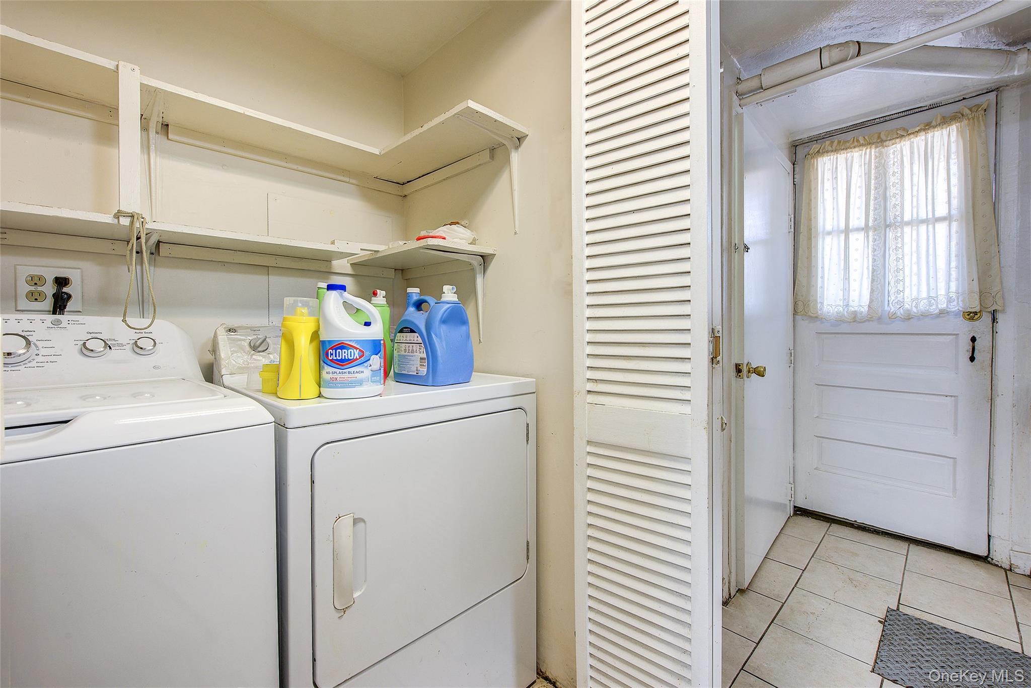 Single Family 66th Road  Queens, NY 11374, MLS-1014915-38