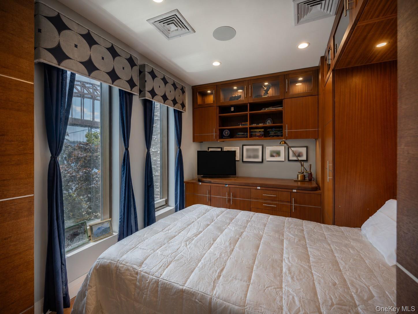 Single Family Shore Boulevard  Queens, NY 11105, MLS-1014916-22