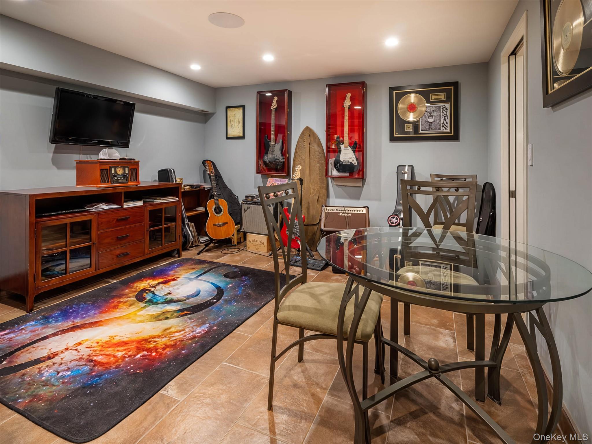 Single Family Shore Boulevard  Queens, NY 11105, MLS-1014916-34