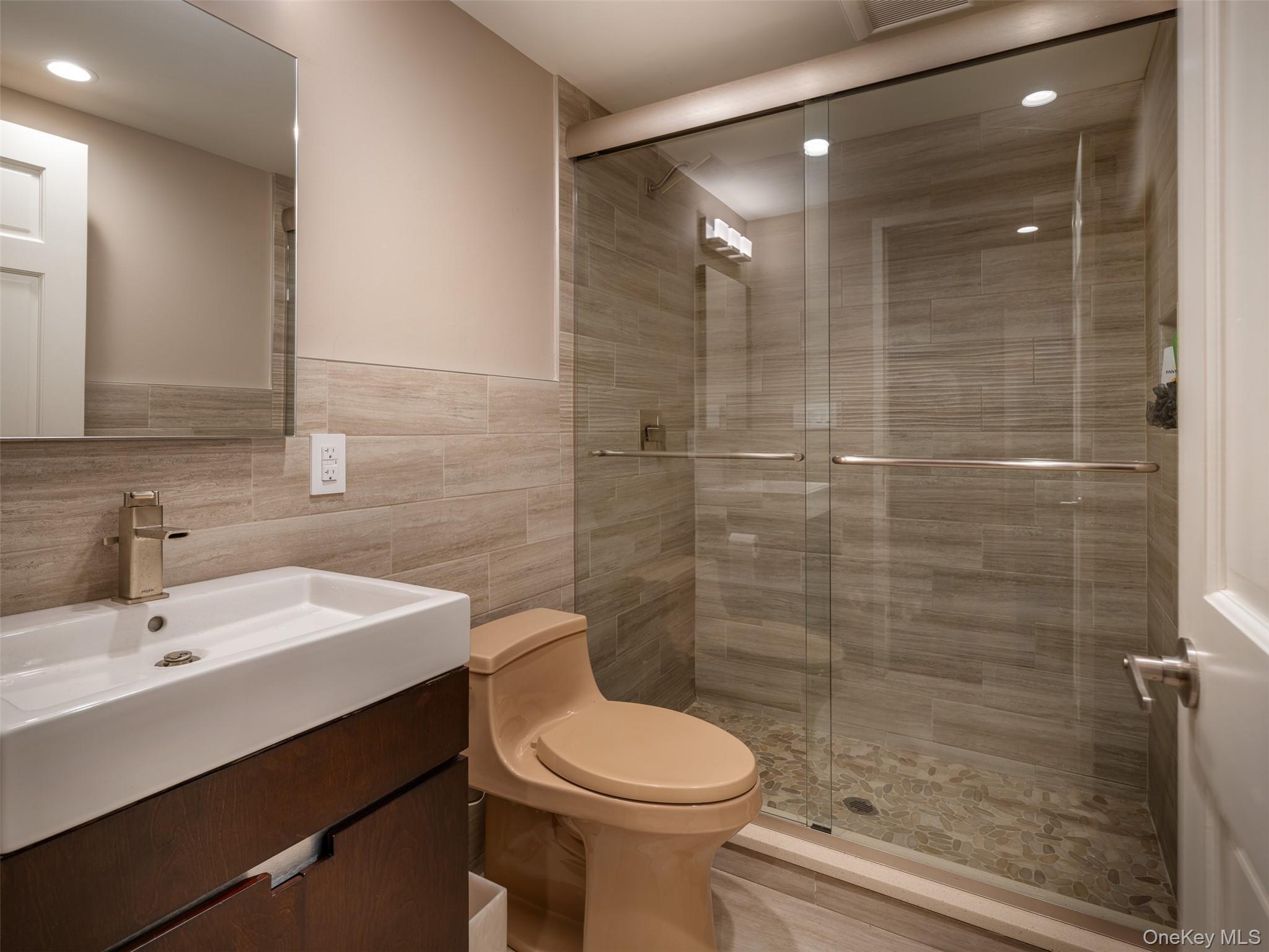 Single Family Shore Boulevard  Queens, NY 11105, MLS-1014916-38