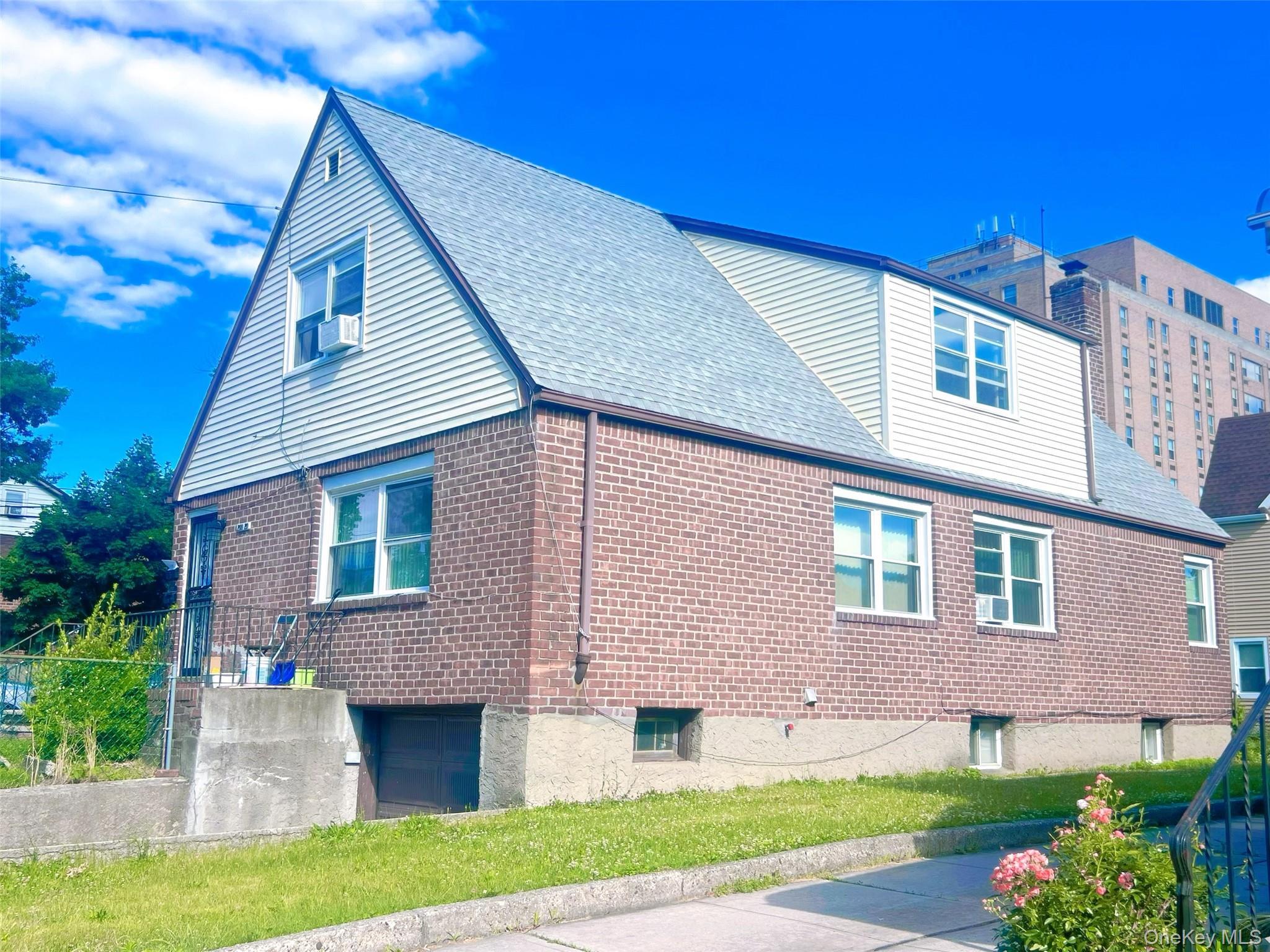 Single Family 42nd Avenue  Queens, NY 11361, MLS-1014936-3