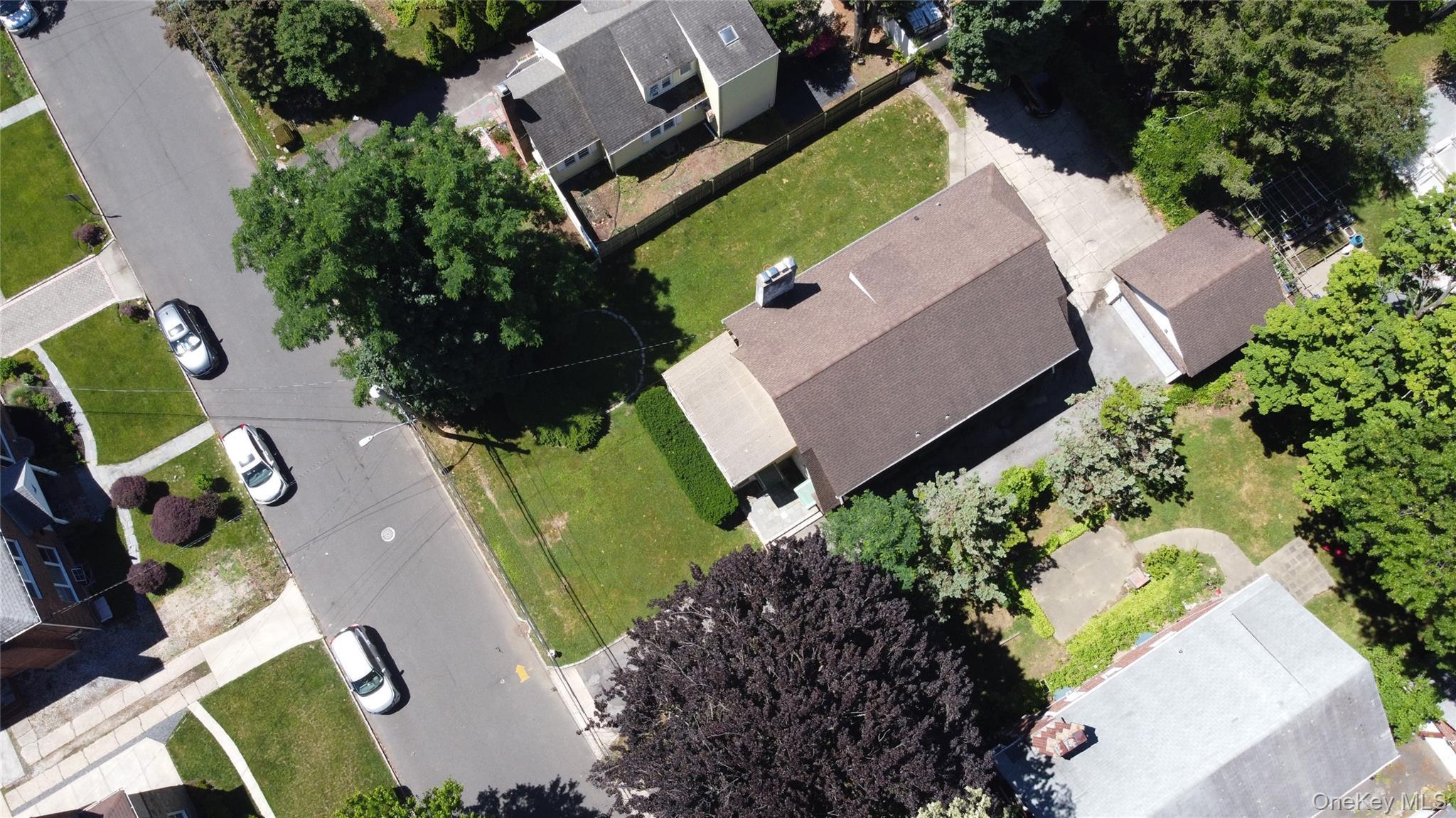 Single Family Spruce Street Nassau County, NY 11021, MLS-1014941-28