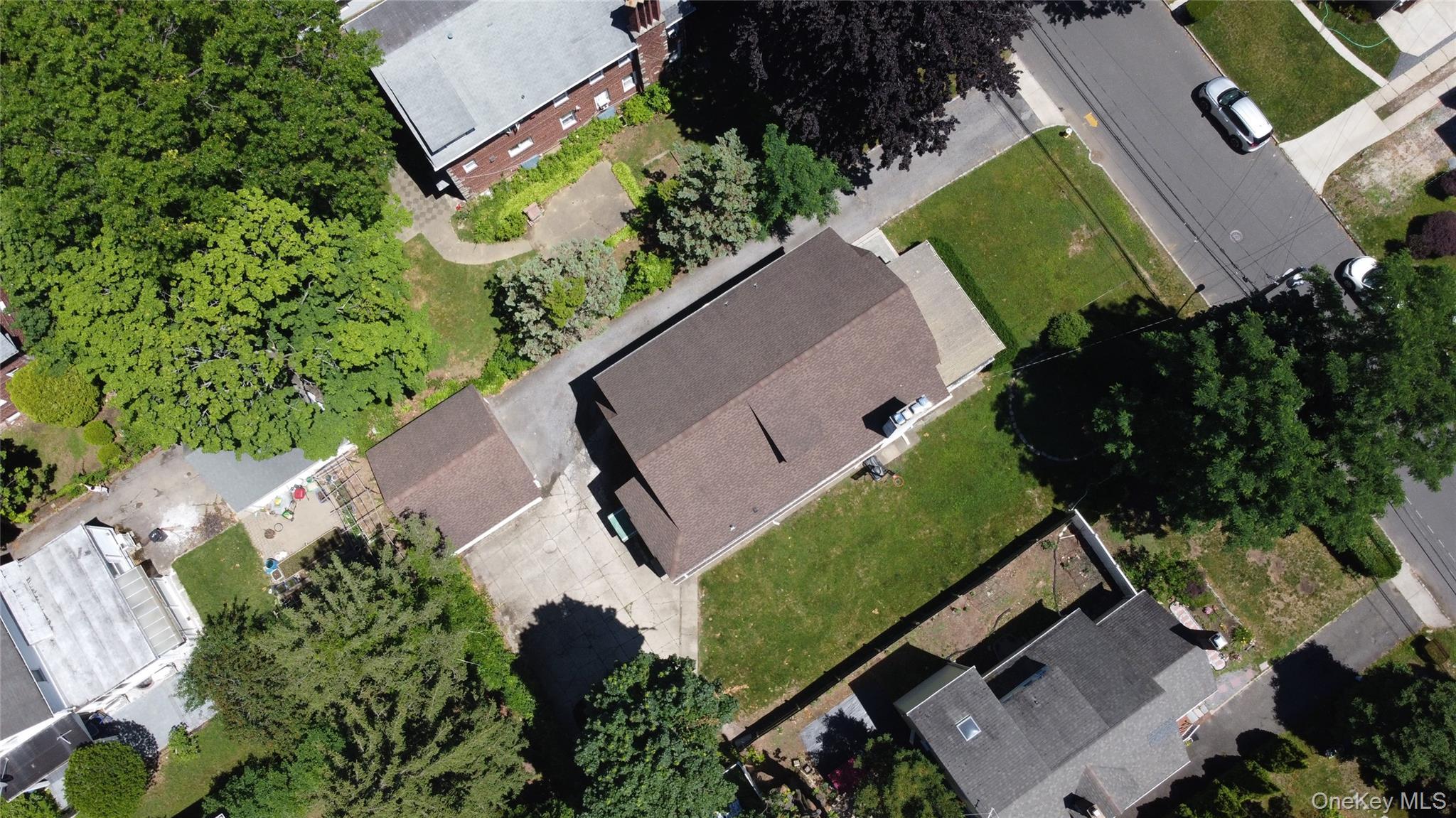 Single Family Spruce Street Nassau County, NY 11021, MLS-1014941-29