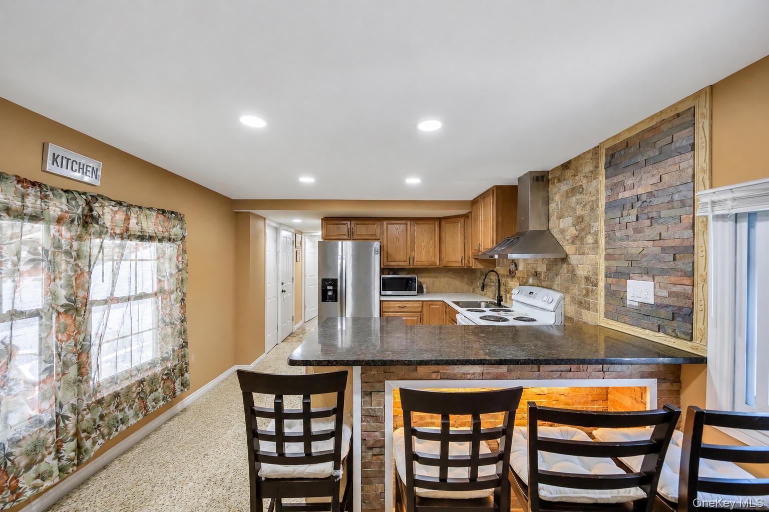 Single Family Broadway Suffolk County, NY 11701, MLS-1014957-10