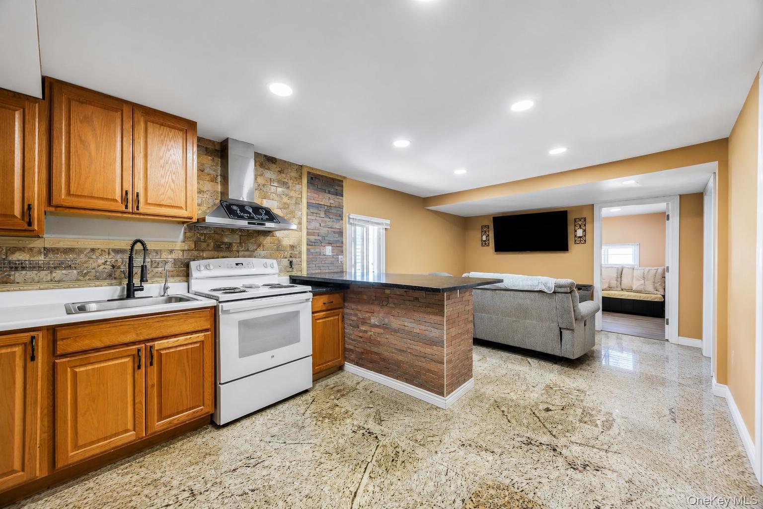 Single Family Broadway Suffolk County, NY 11701, MLS-1014957-8