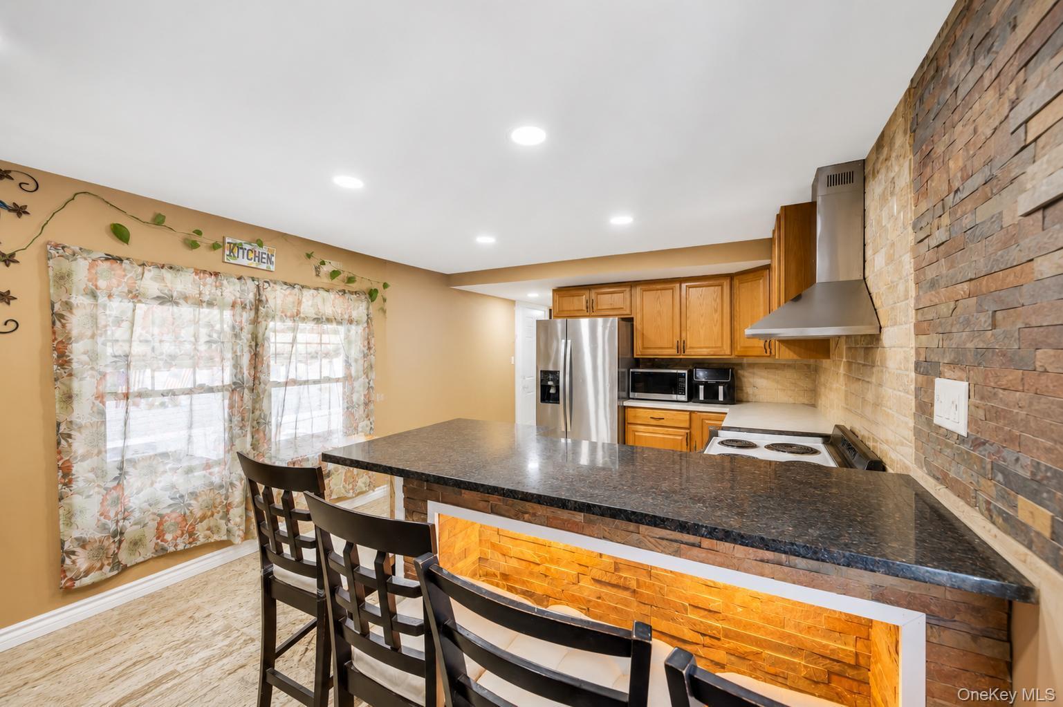 Single Family Broadway Suffolk County, NY 11701, MLS-1014957-9