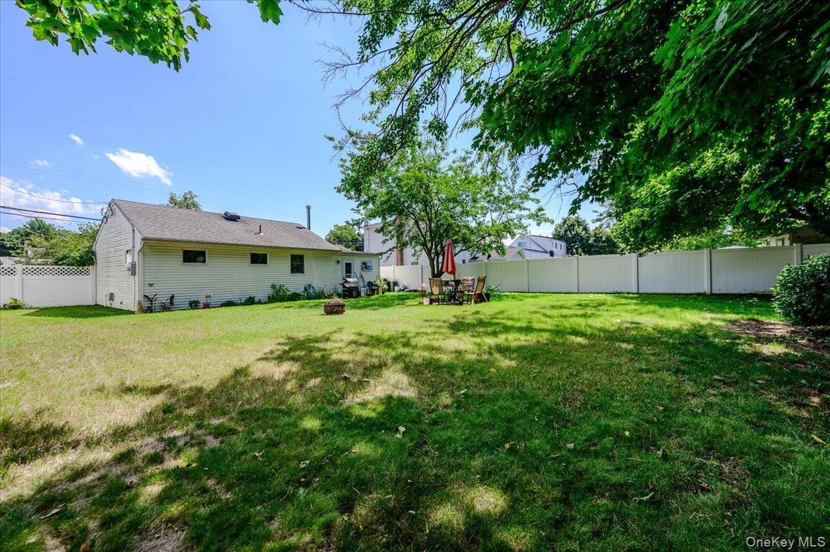 Single Family Brooklyn Boulevard Suffolk County, NY 11706, MLS-1014961-12
