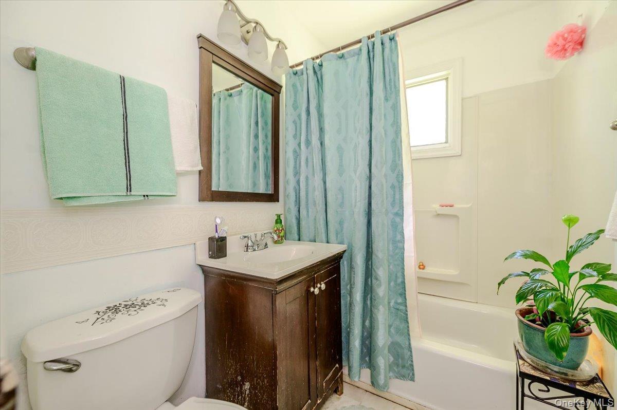 Single Family Brooklyn Boulevard Suffolk County, NY 11706, MLS-1014961-8