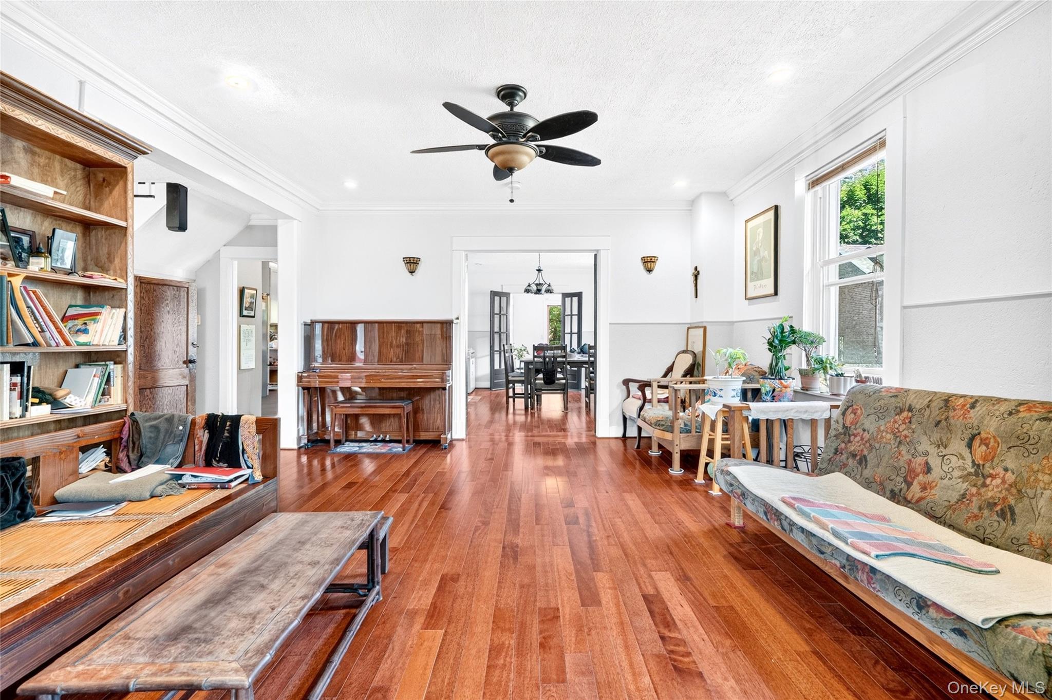 Single Family Post Road Bronx, NY 10471, MLS-1014975-12