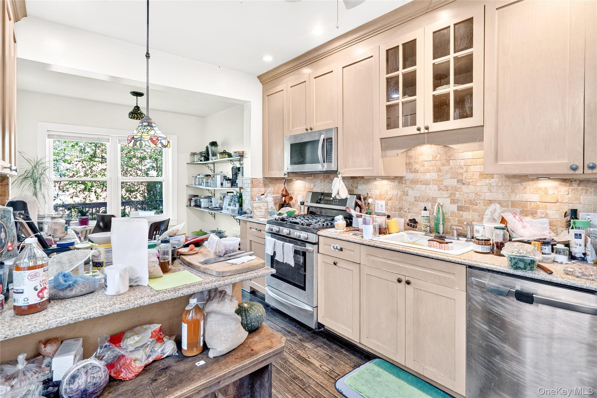 Single Family Post Road Bronx, NY 10471, MLS-1014975-15