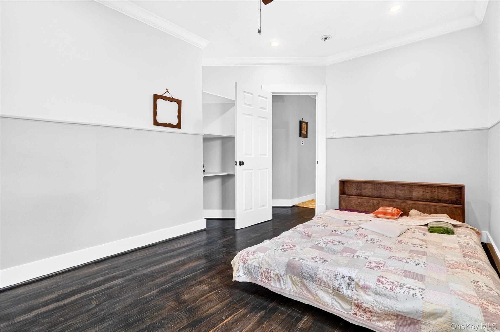 Single Family Post Road Bronx, NY 10471, MLS-1014975-23