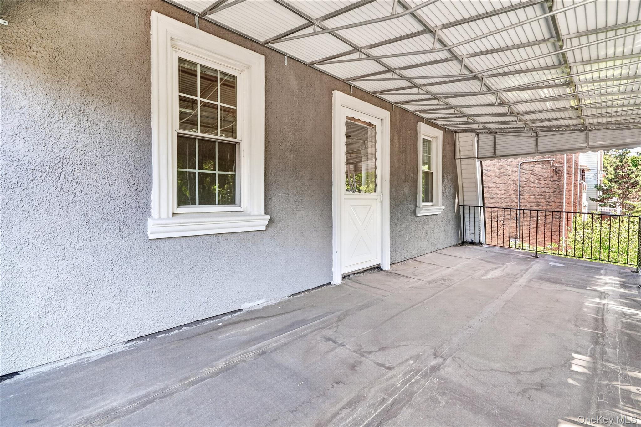 Single Family Post Road Bronx, NY 10471, MLS-1014975-35