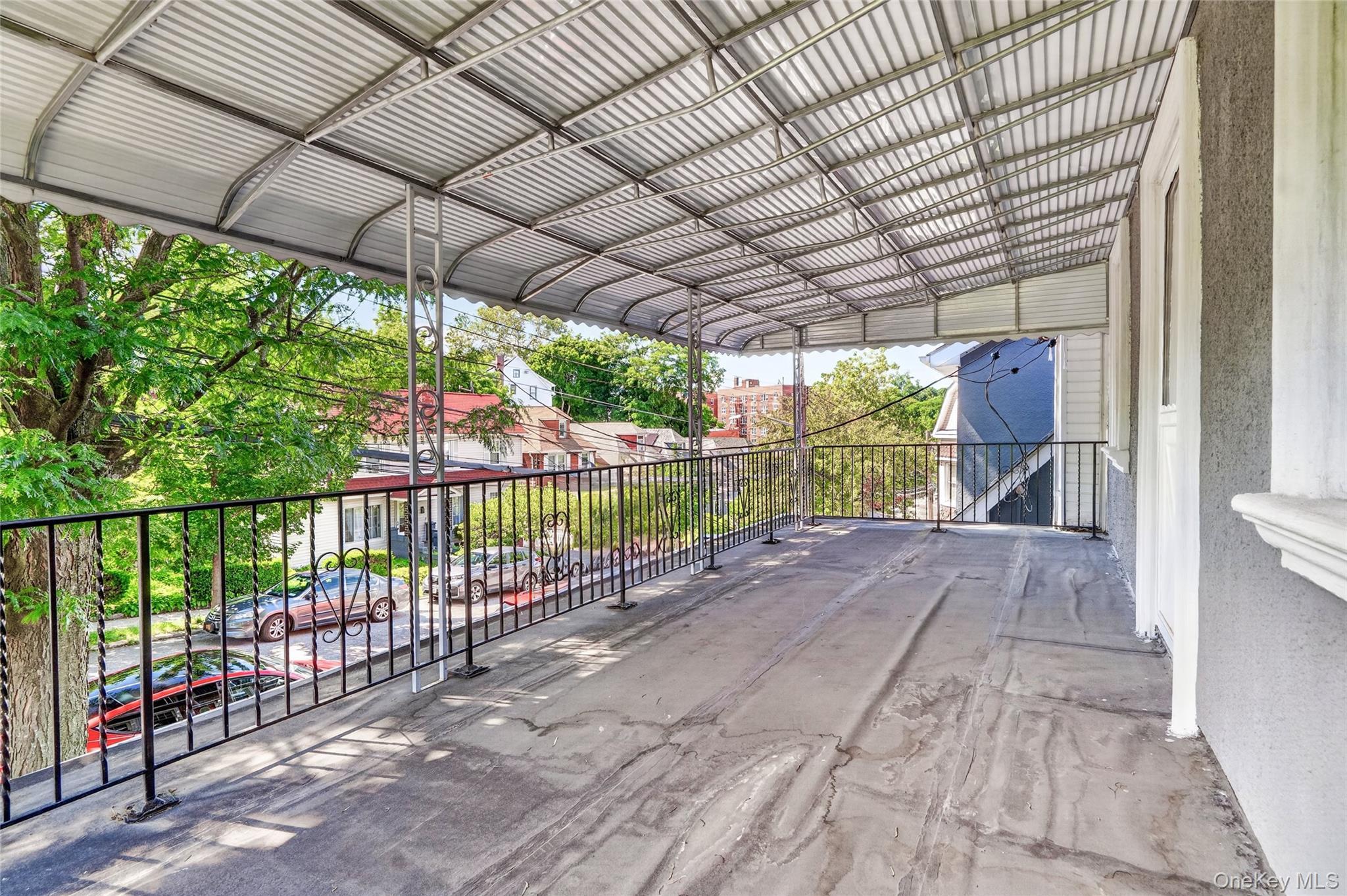 Single Family Post Road Bronx, NY 10471, MLS-1014975-36