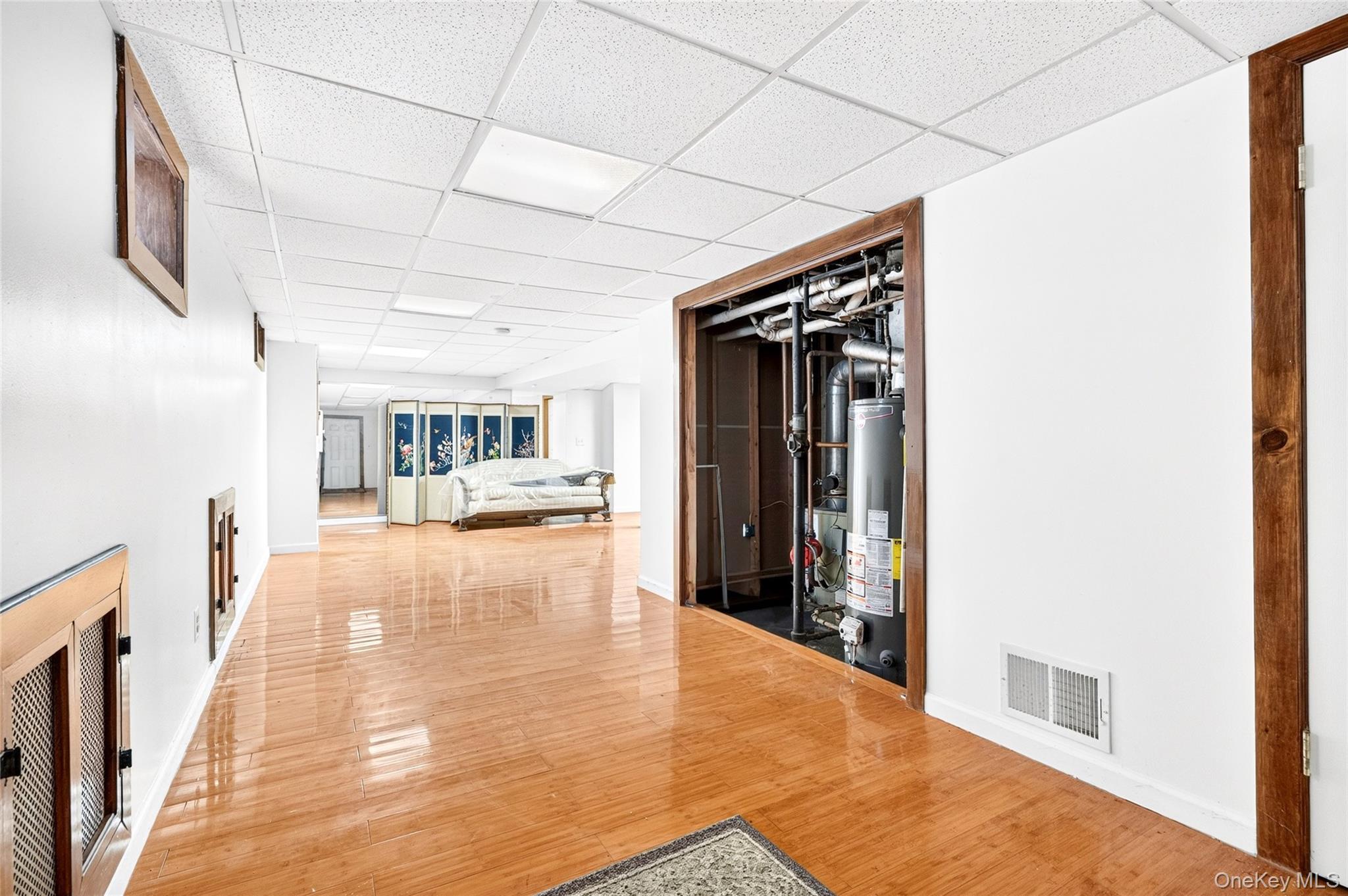 Single Family Post Road Bronx, NY 10471, MLS-1014975-41
