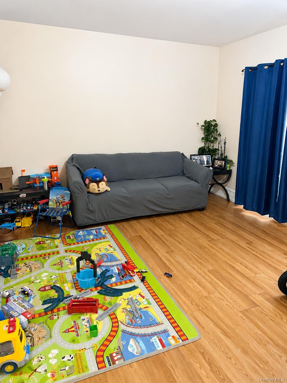 Single Family 45th Street  Queens, NY 11377, MLS-1014996-13