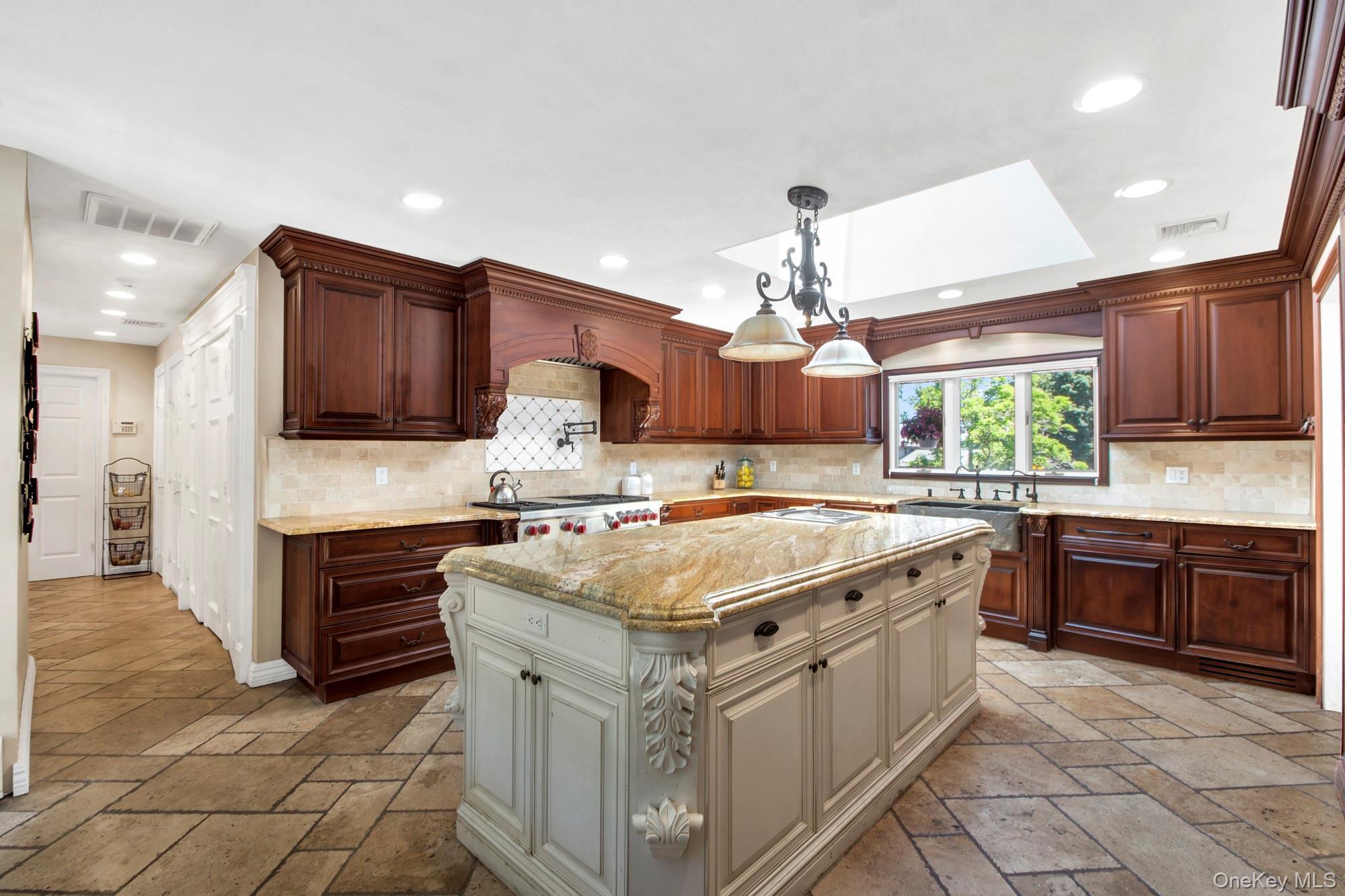 Single Family View Road Suffolk County, NY 11733, MLS-1015007-8