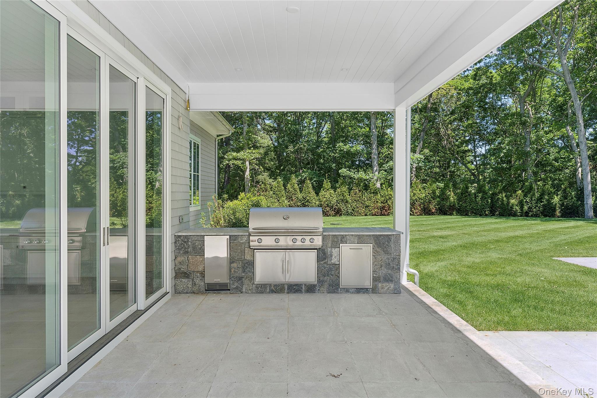 Single Family Norris Lane Suffolk County, NY 11932, MLS-1015009-25