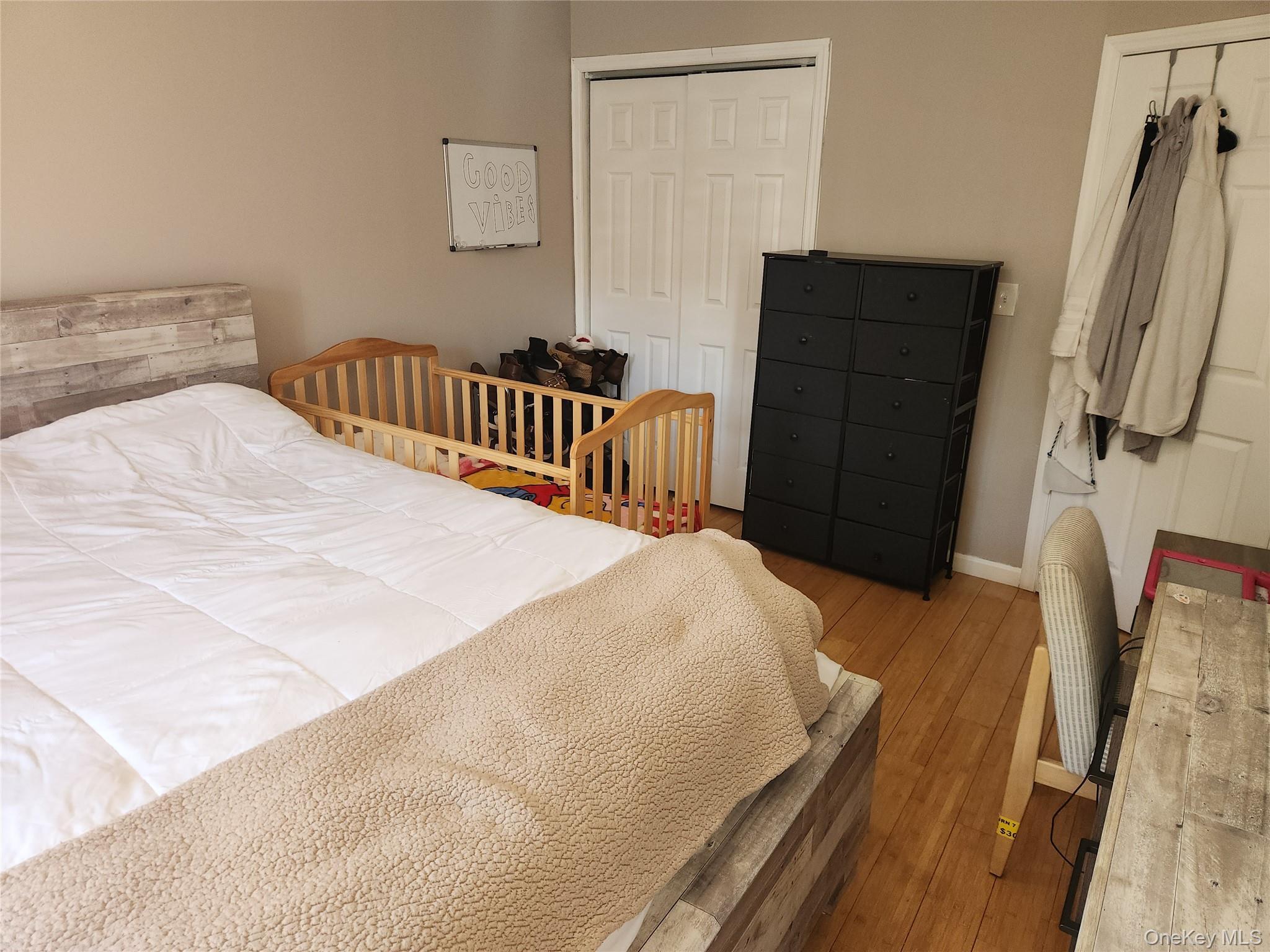 Single Family Gunther  Bronx, NY 10469, MLS-1015048-10